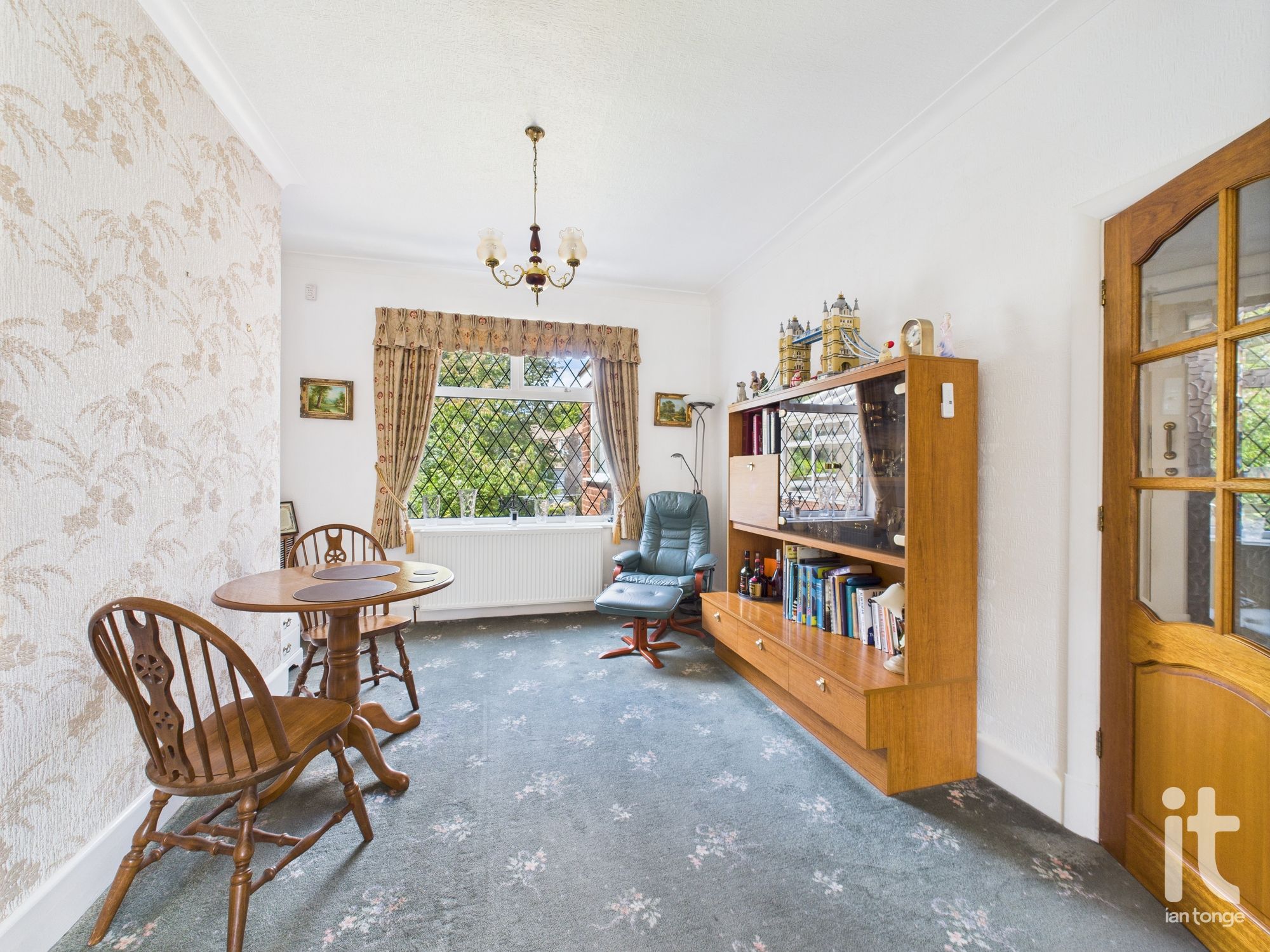3 bedroom semi-detached house SSTC in Stockport - Photograph 8.