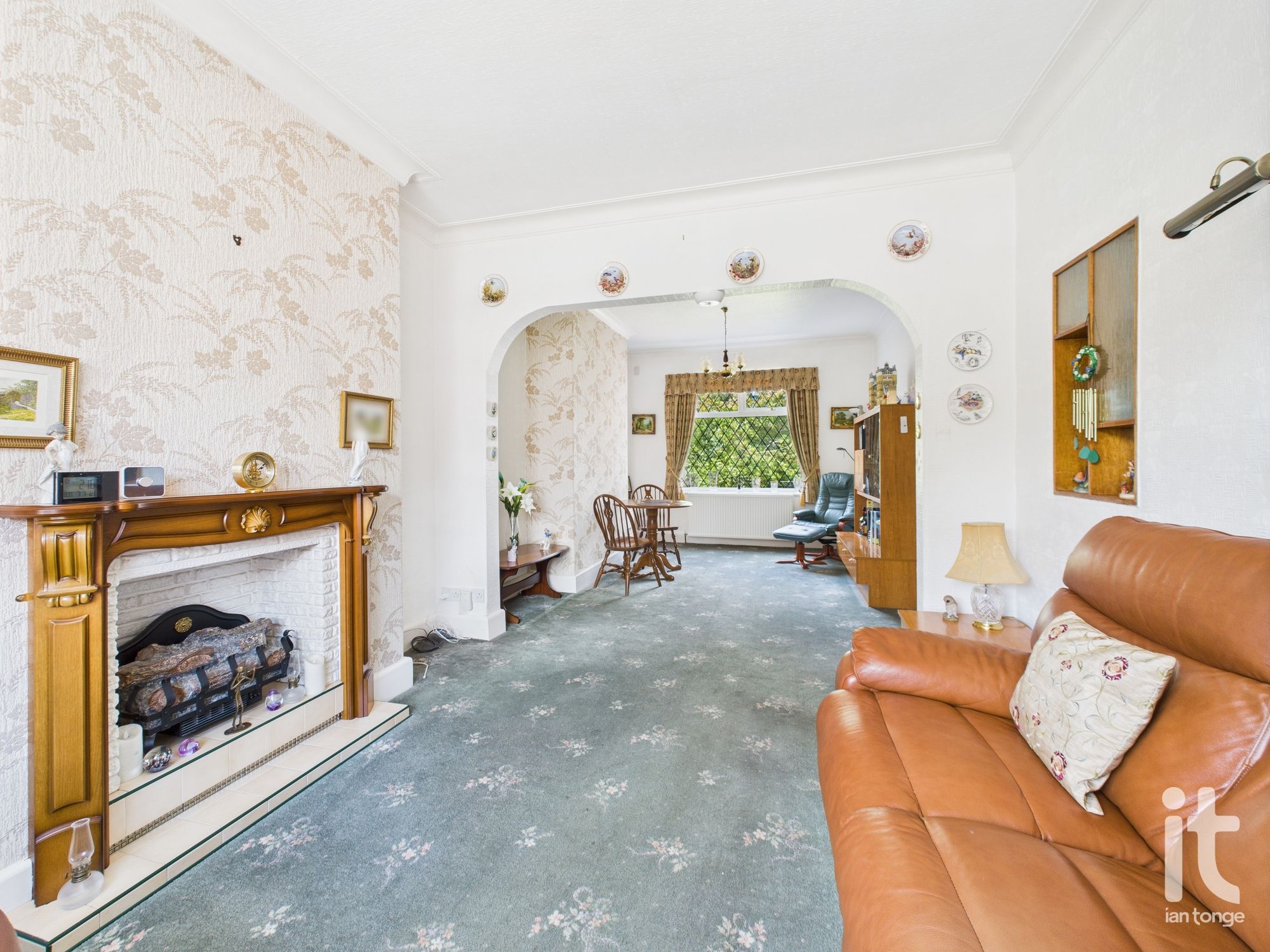 3 bedroom semi-detached house SSTC in Stockport - Photograph 2.