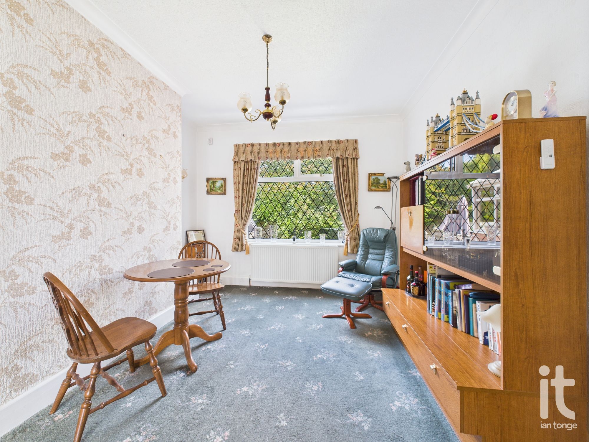 3 bedroom semi-detached house SSTC in Stockport - Photograph 7.