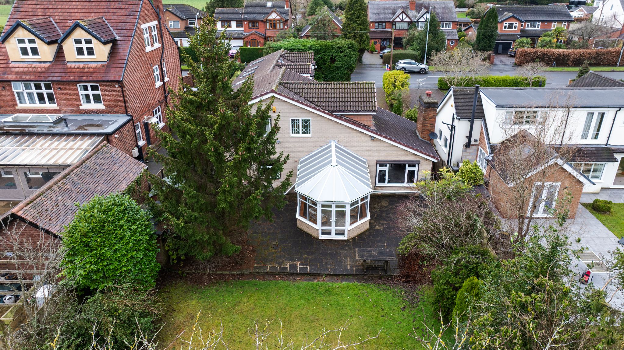 6 bedroom detached house Under Offer in Stockport - Photograph 34.