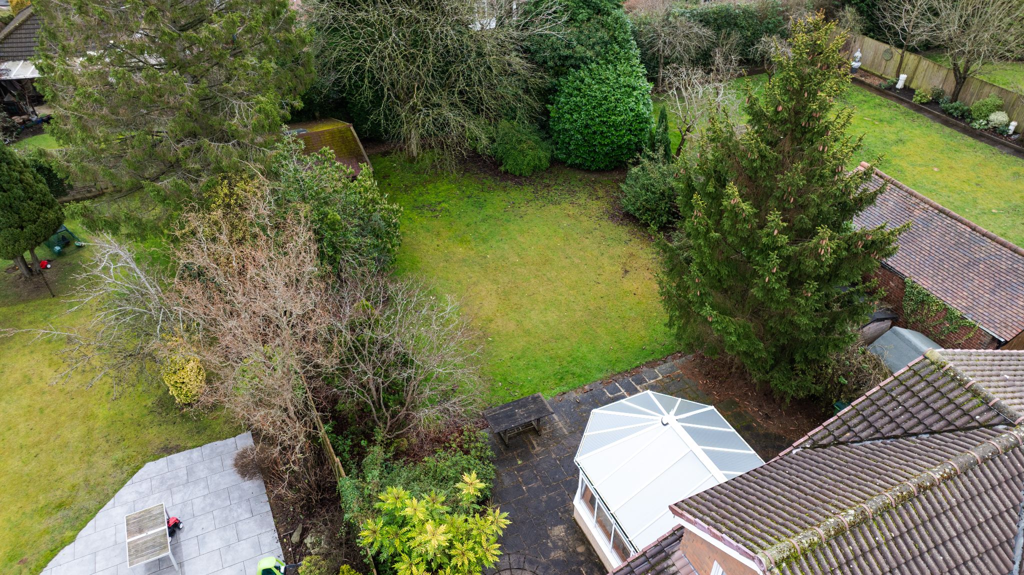 6 bedroom detached house Under Offer in Stockport - Photograph 45.