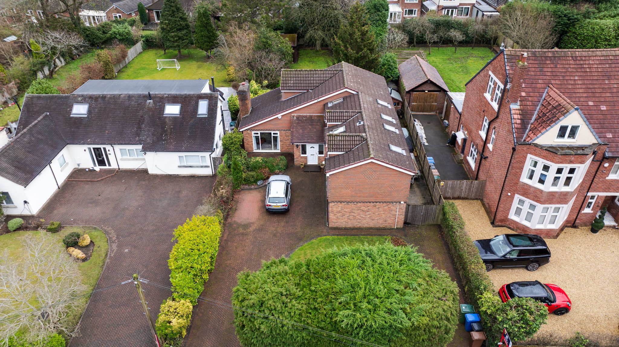 6 bedroom detached house Under Offer in Stockport - Photograph 49.