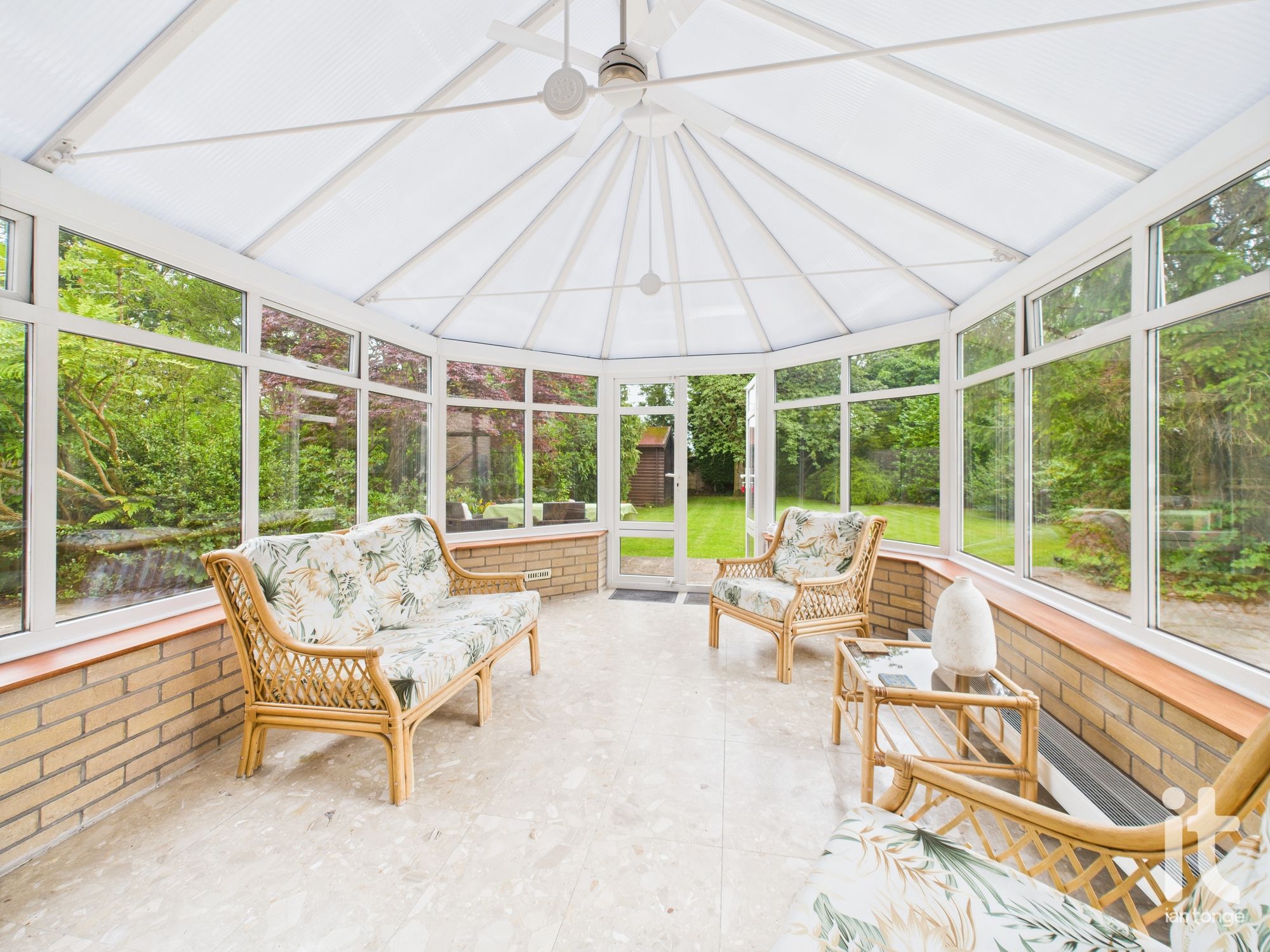 6 bedroom detached house Under Offer in Stockport - Photograph 20.