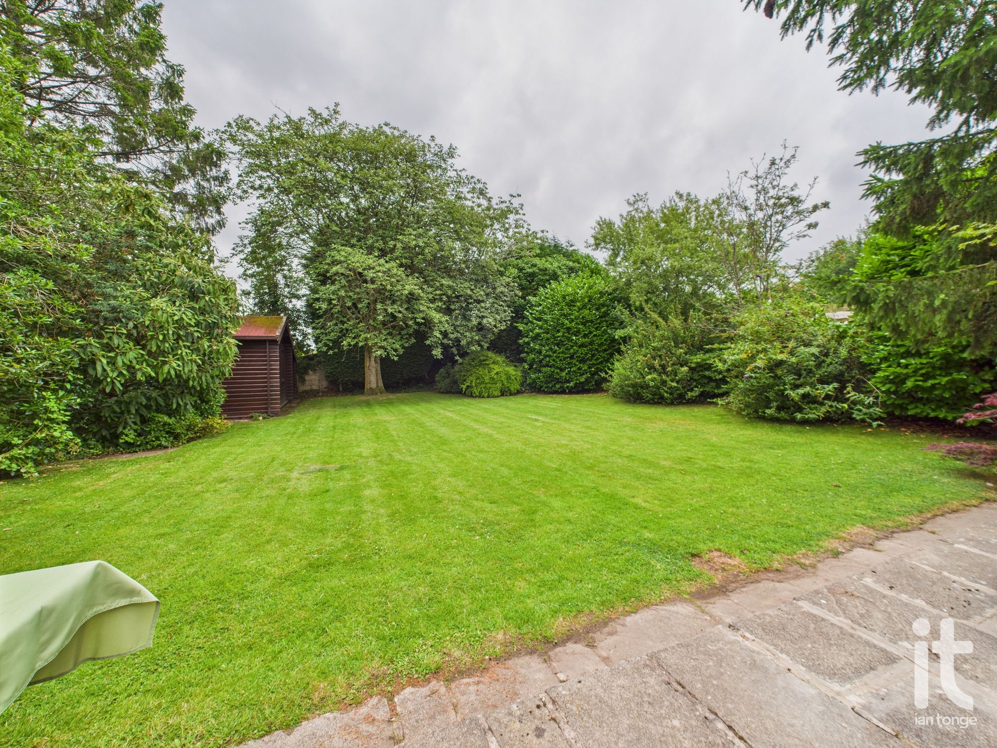 6 bedroom detached house Under Offer in Stockport - Photograph 55.