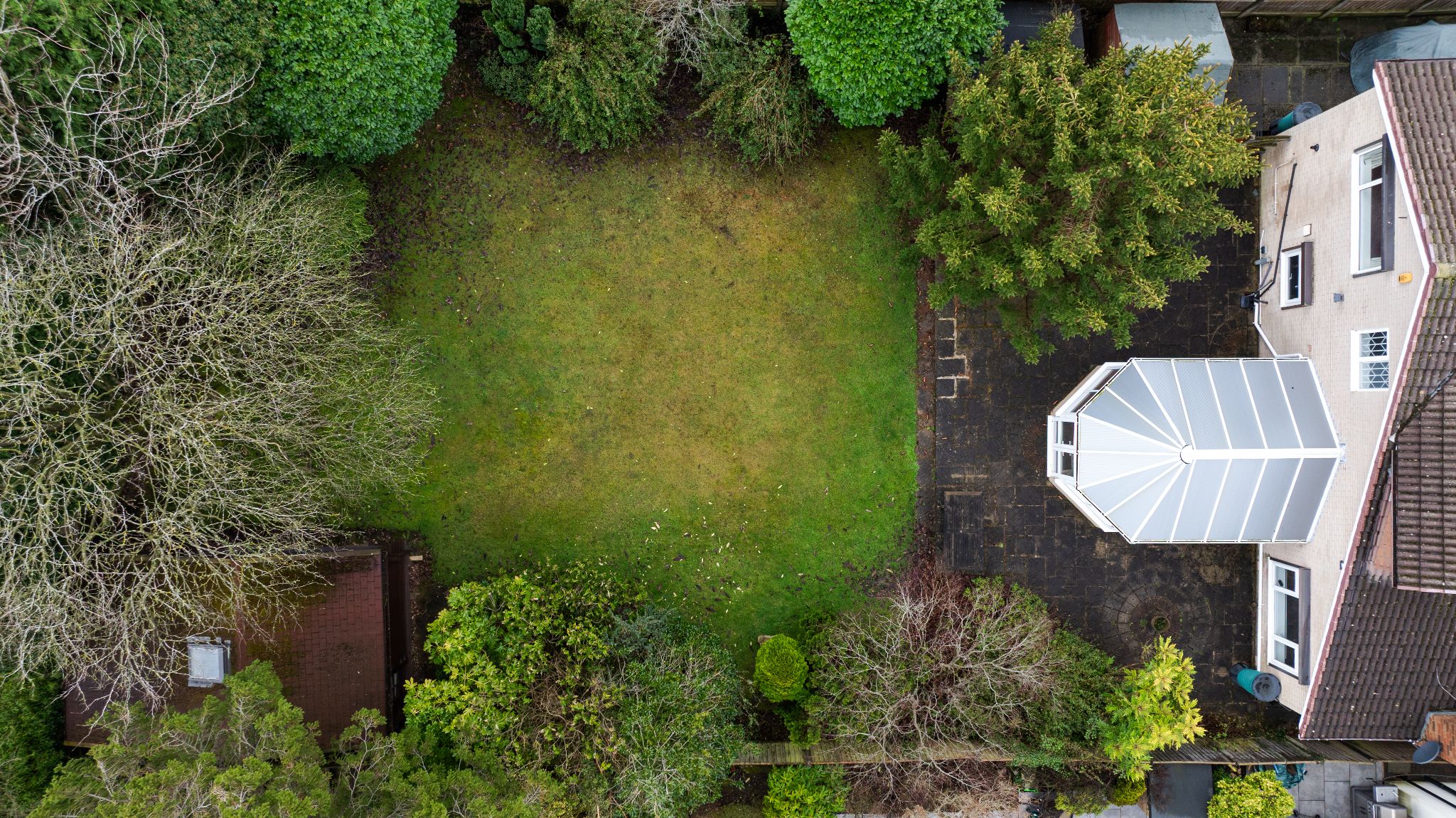 6 bedroom detached house Under Offer in Stockport - Photograph 46.