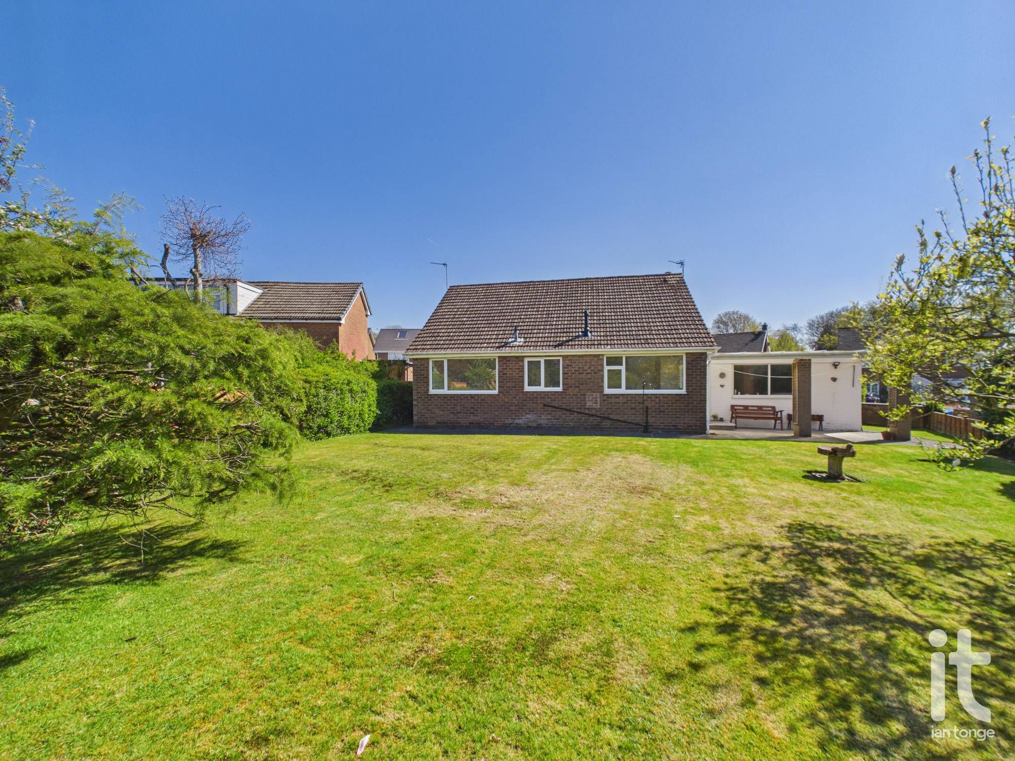 3 bedroom detached bungalow Under Offer in Stockport - Photograph 13.