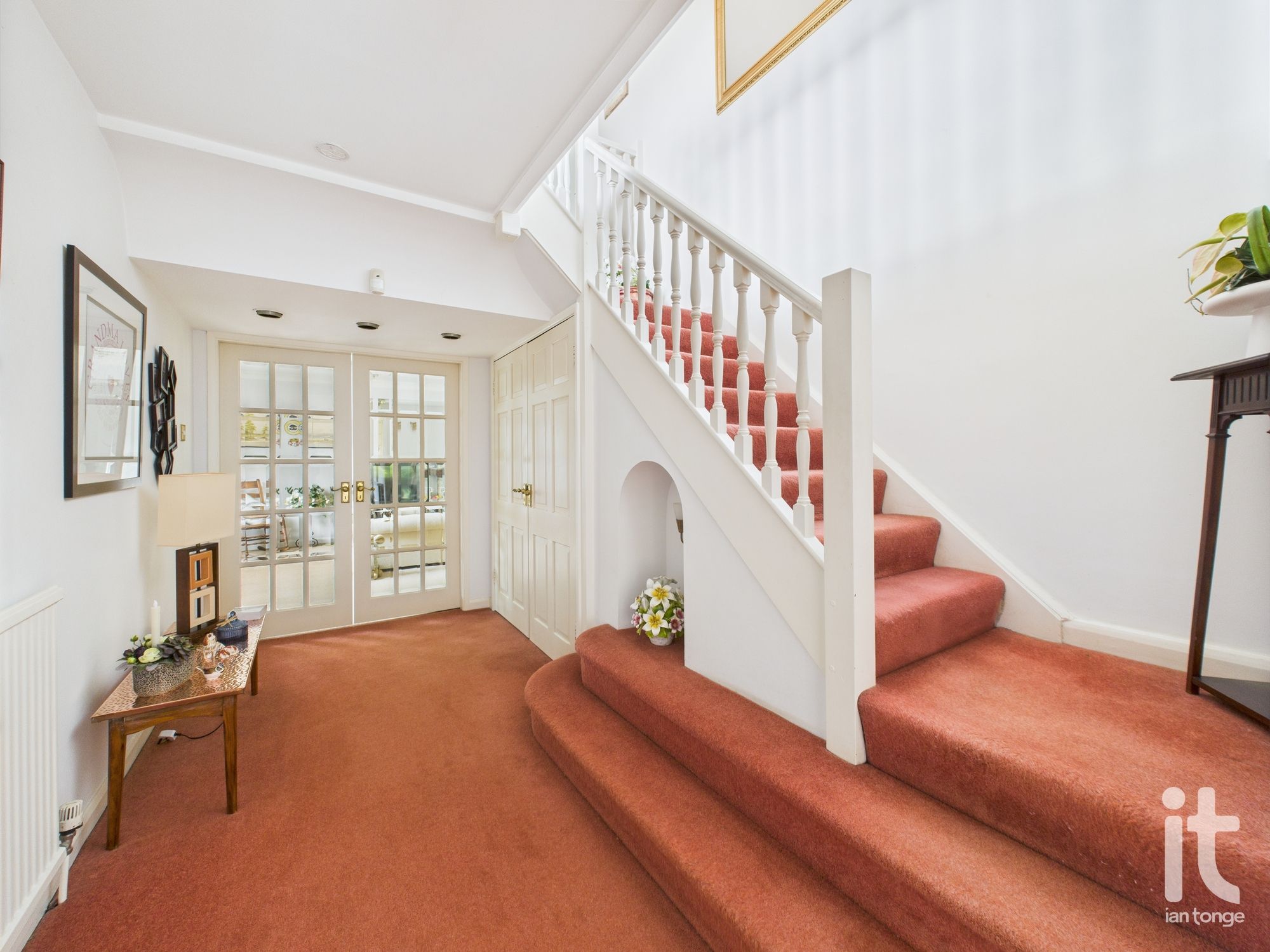 4 bedroom detached house Sold in Stockport - Photograph 7.