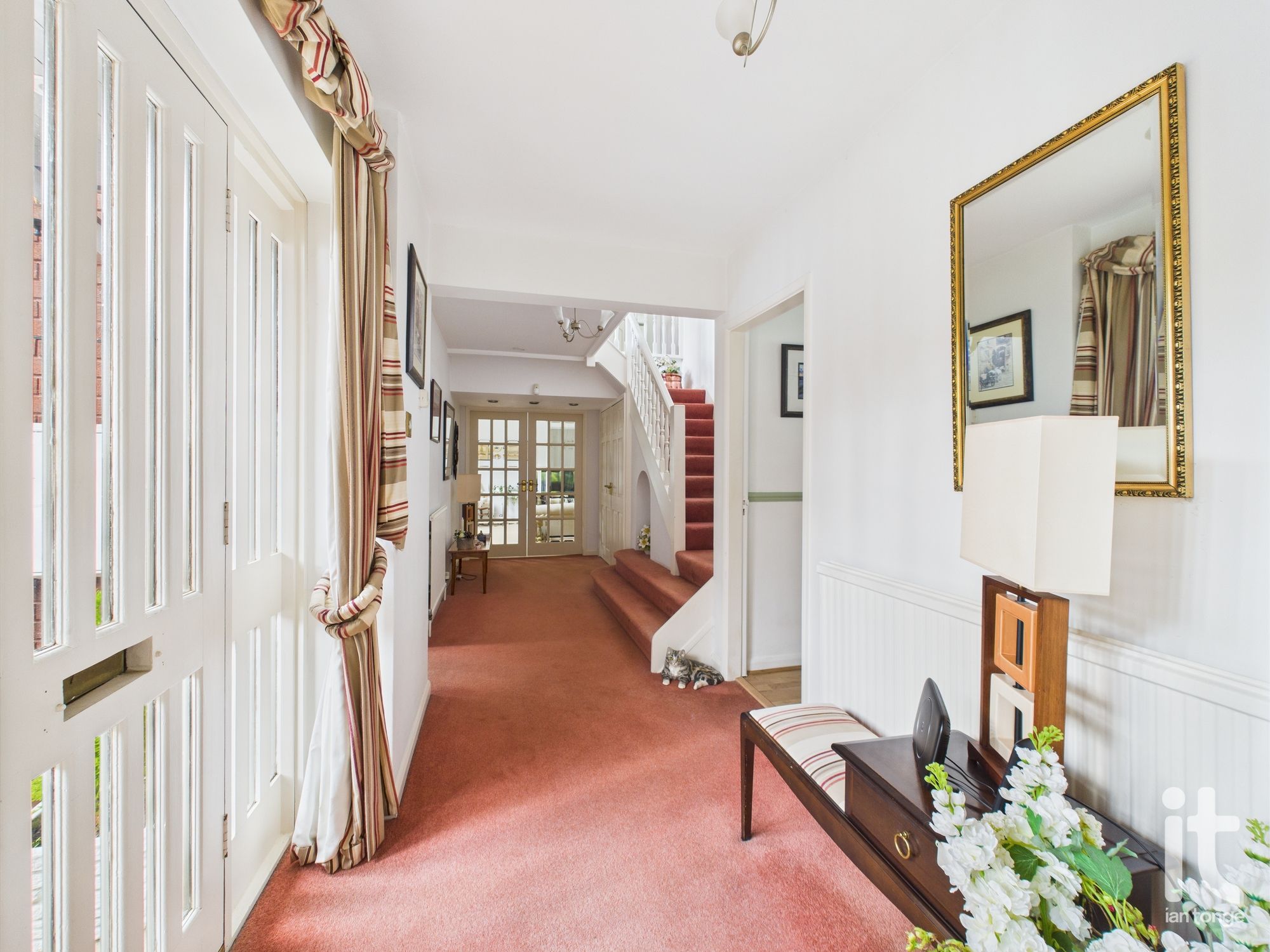 4 bedroom detached house Sold in Stockport - Photograph 8.