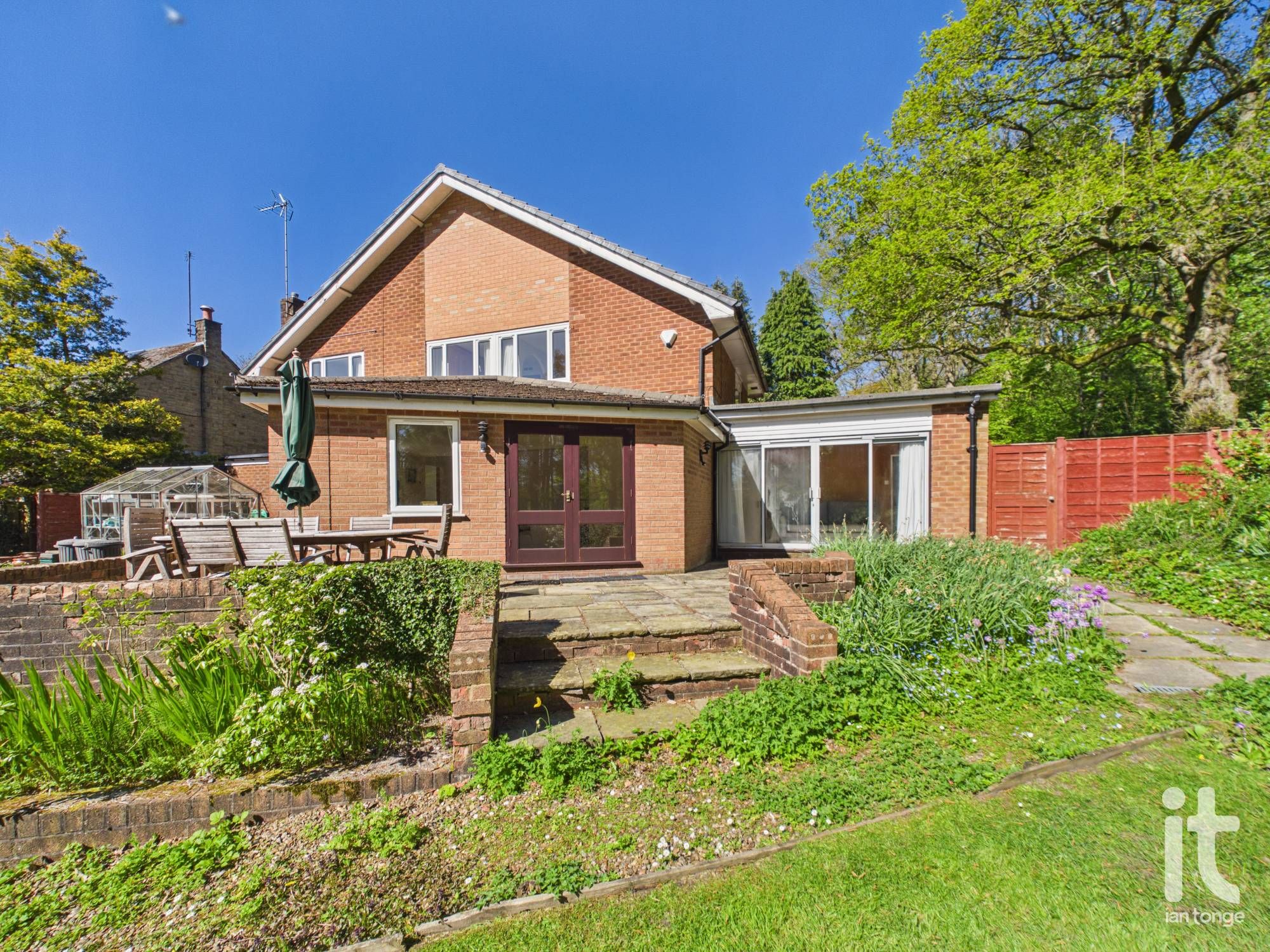 4 bedroom detached house For Sale in Cheshire East - Photograph 31.