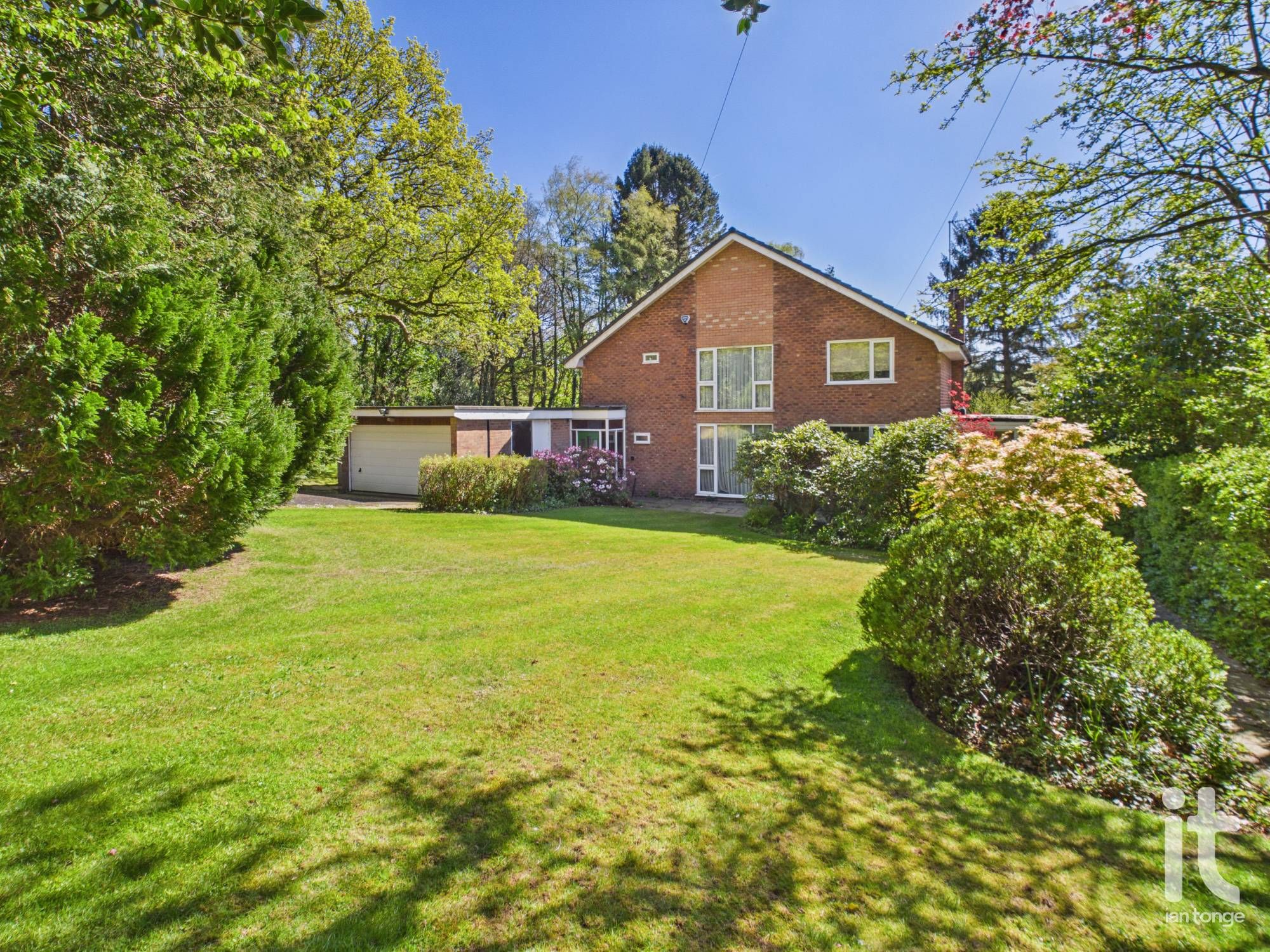 4 bedroom detached house For Sale in Cheshire East - Photograph 32.