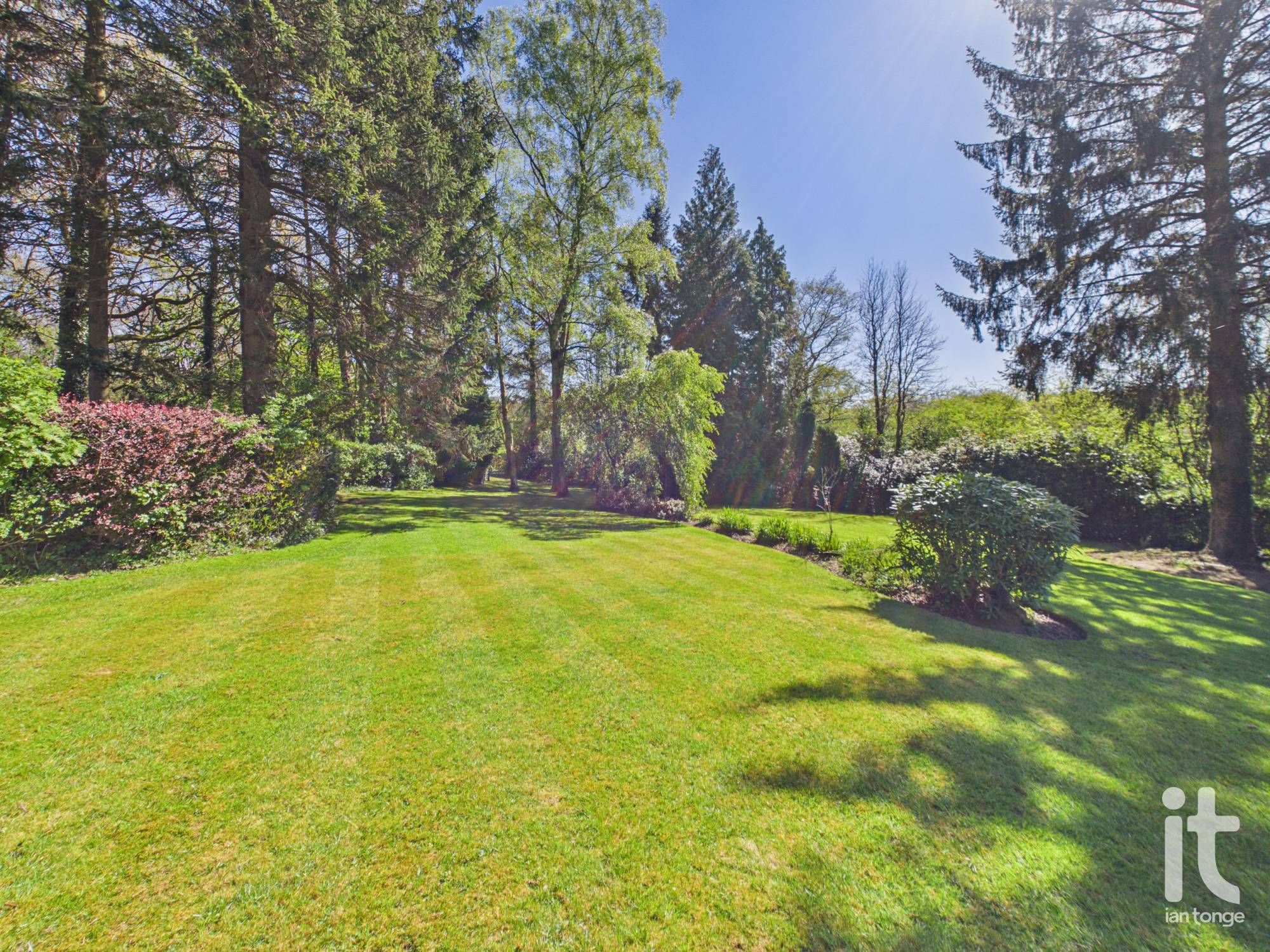 4 bedroom detached house For Sale in Cheshire East - Photograph 28.