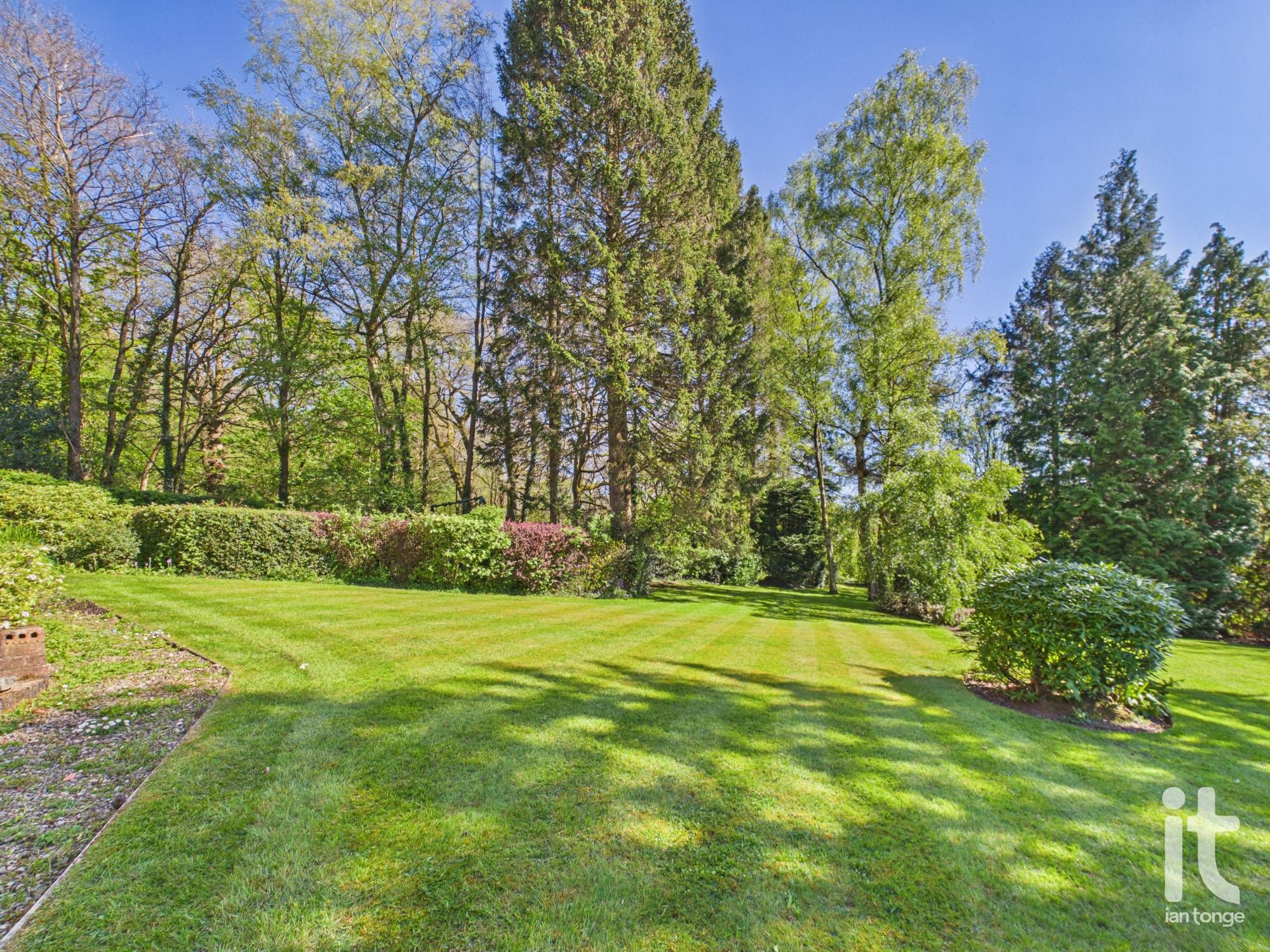 4 bedroom detached house For Sale in Cheshire East - Photograph 29.