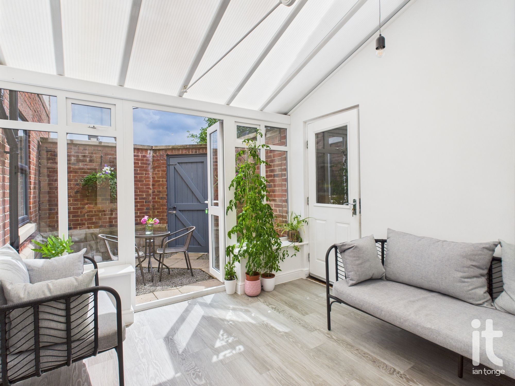 5 bedroom detached house For Sale in Stockport - Photograph 28.