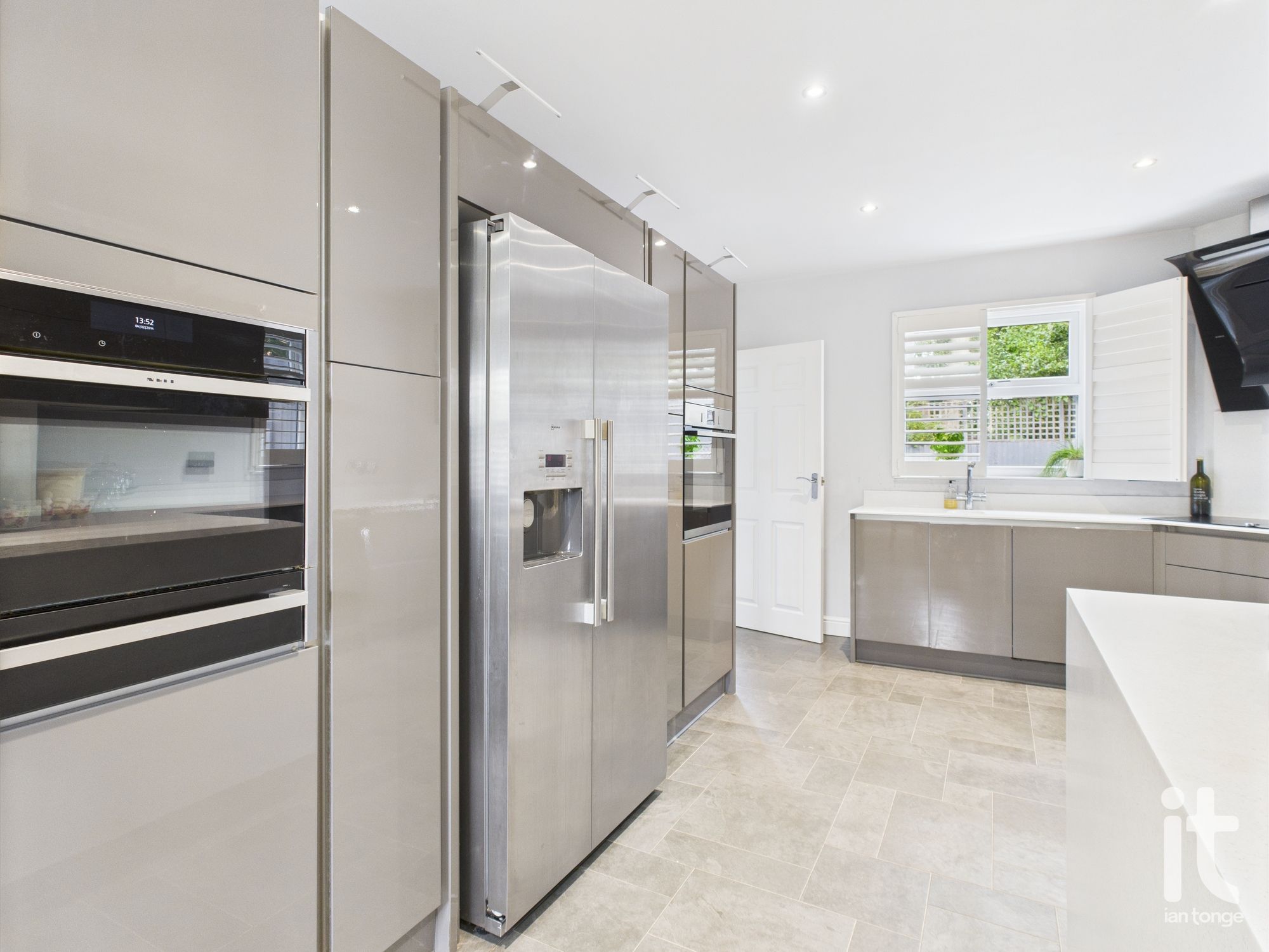 5 bedroom detached house For Sale in Stockport - Photograph 12.