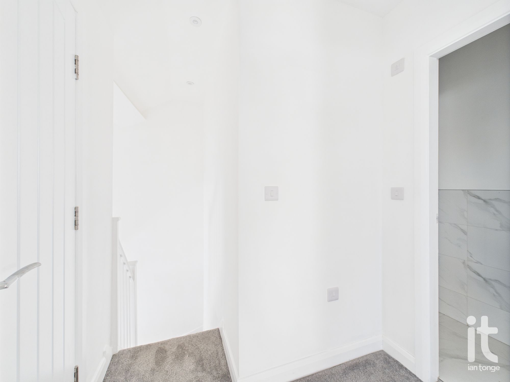 2 bedroom apartment flat/apartment To Let in Stockport - Photograph 10.