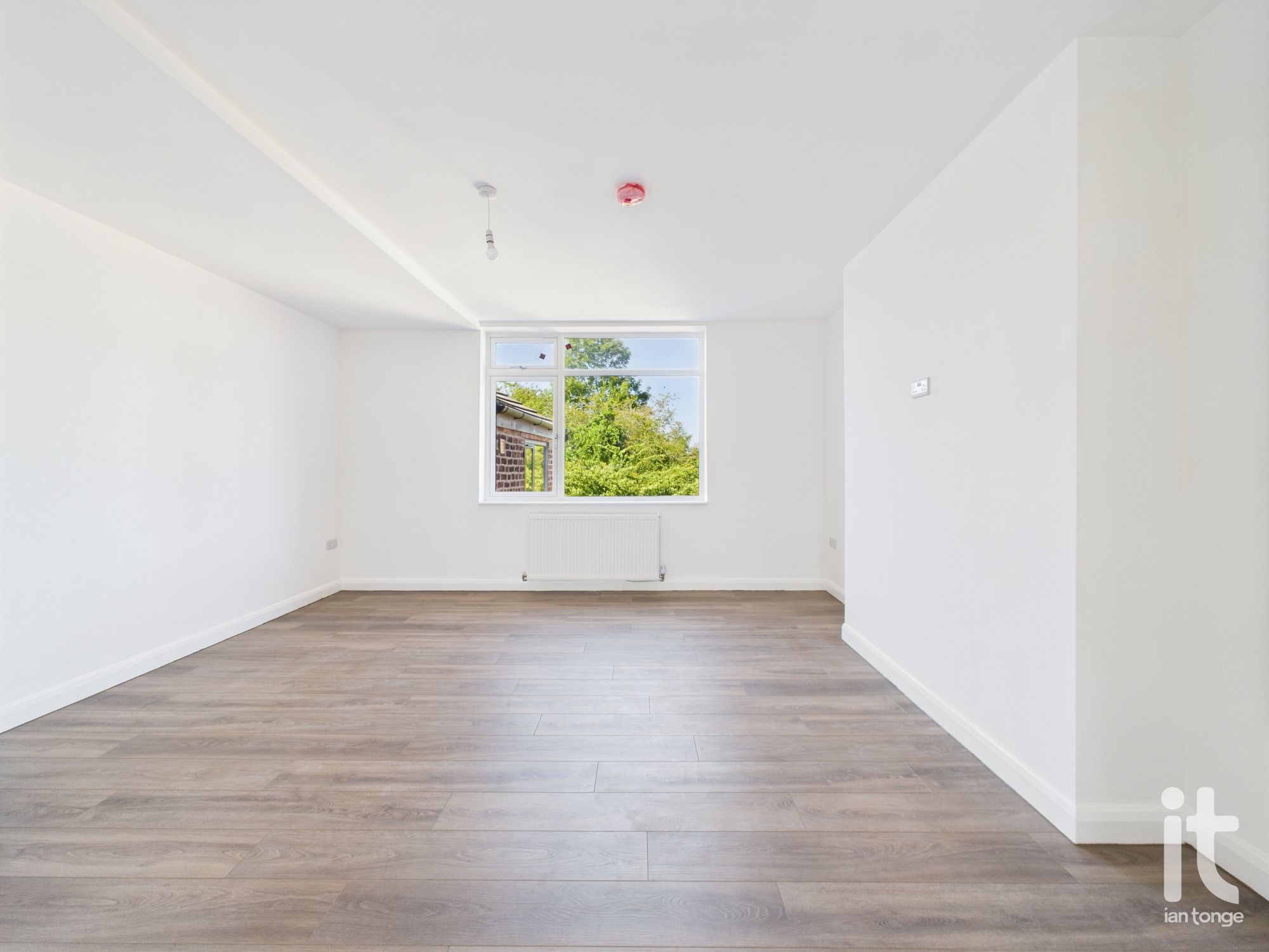 2 bedroom apartment flat/apartment To Let in Stockport - Photograph 11.