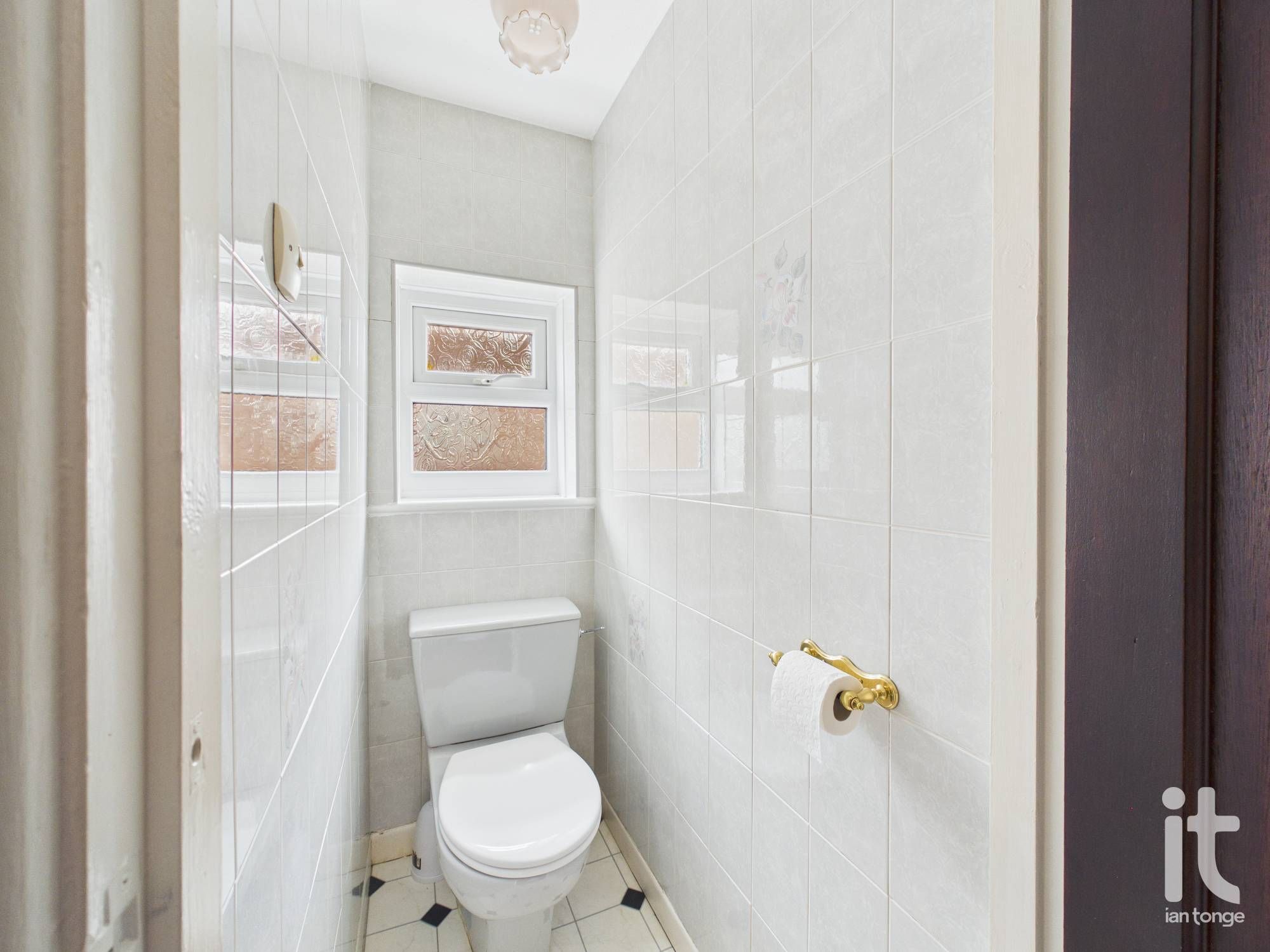 3 bedroom semi-detached house Under Offer in Stockport - Photograph 16.