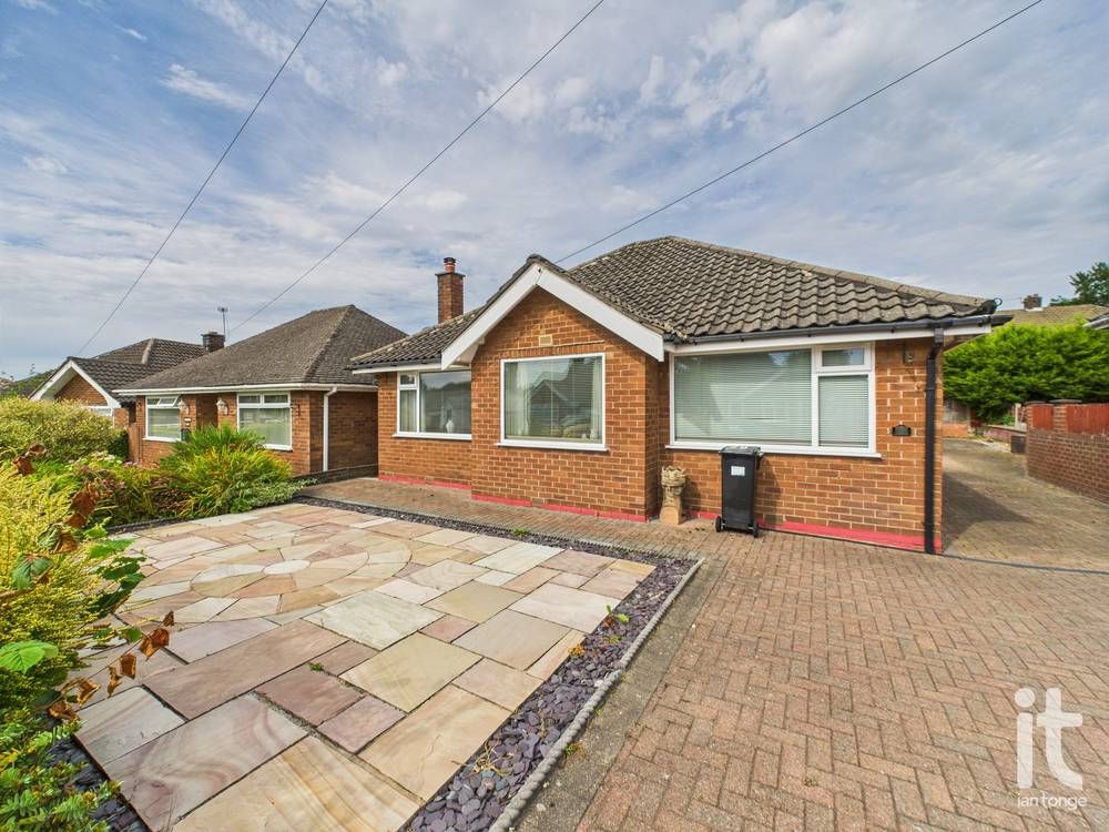 2 bedroom detached bungalow For Sale in Stockport - Photograph 1.