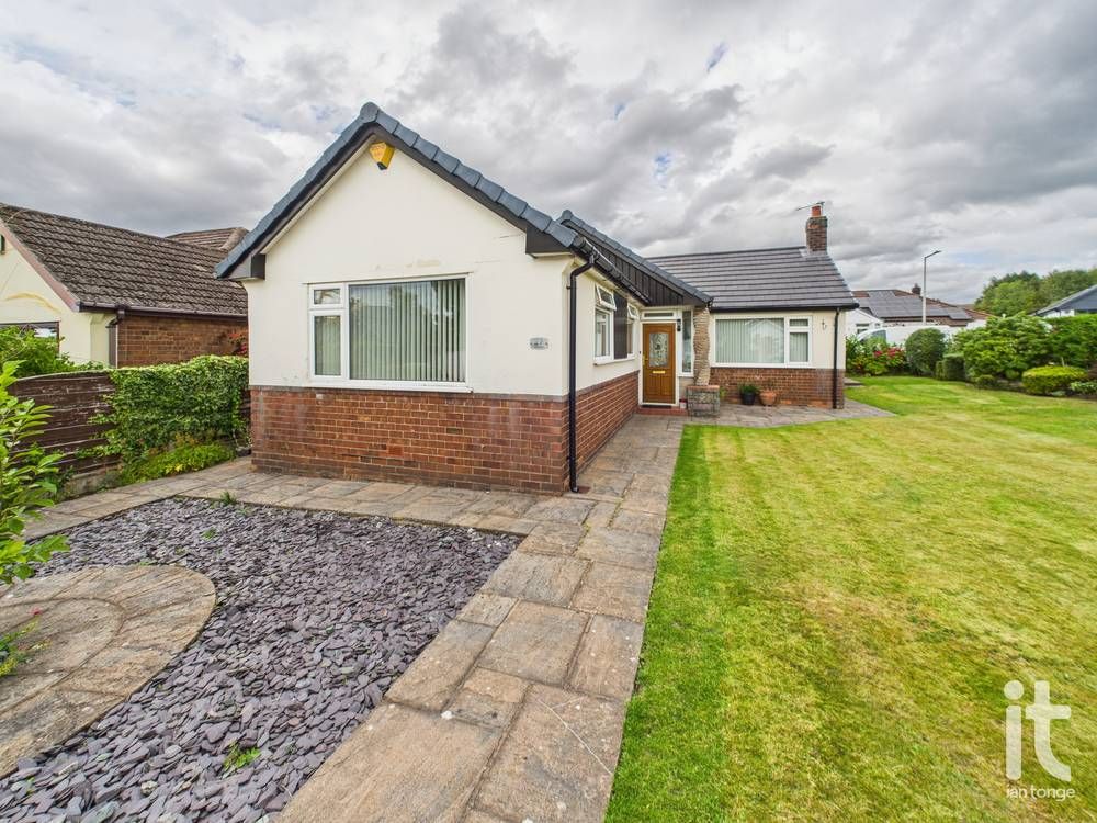 2 bedroom detached bungalow For Sale in Stockport - Photograph 19.