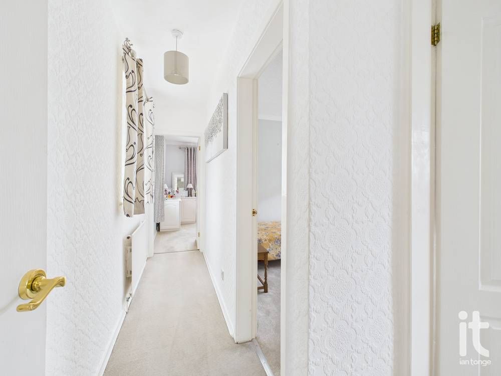 2 bedroom detached bungalow For Sale in Stockport - Photograph 10.