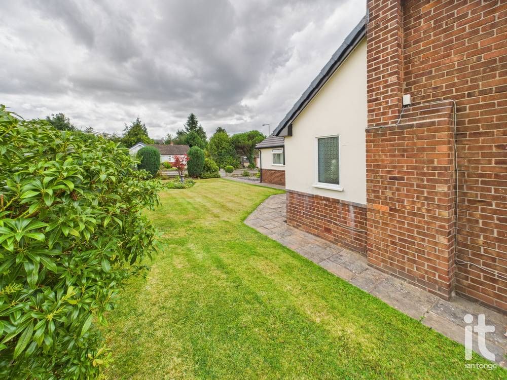 2 bedroom detached bungalow For Sale in Stockport - Photograph 20.