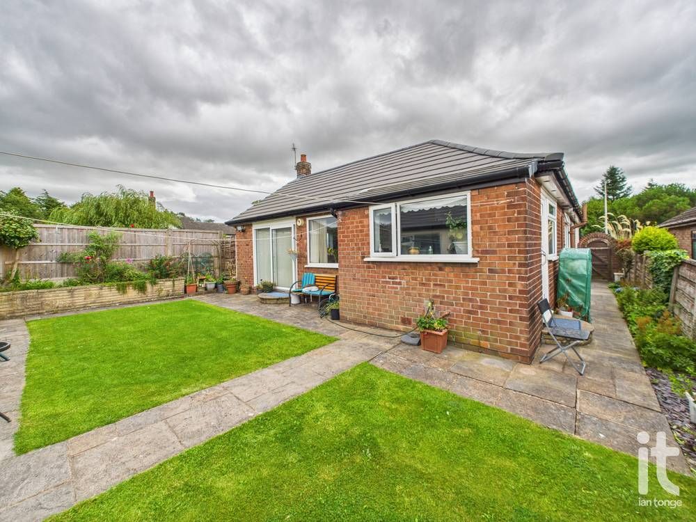 2 bedroom detached bungalow For Sale in Stockport - Photograph 16.