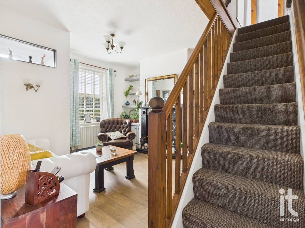 2 bedroom end terraced house Under Offer in Stockport - Photograph 8.