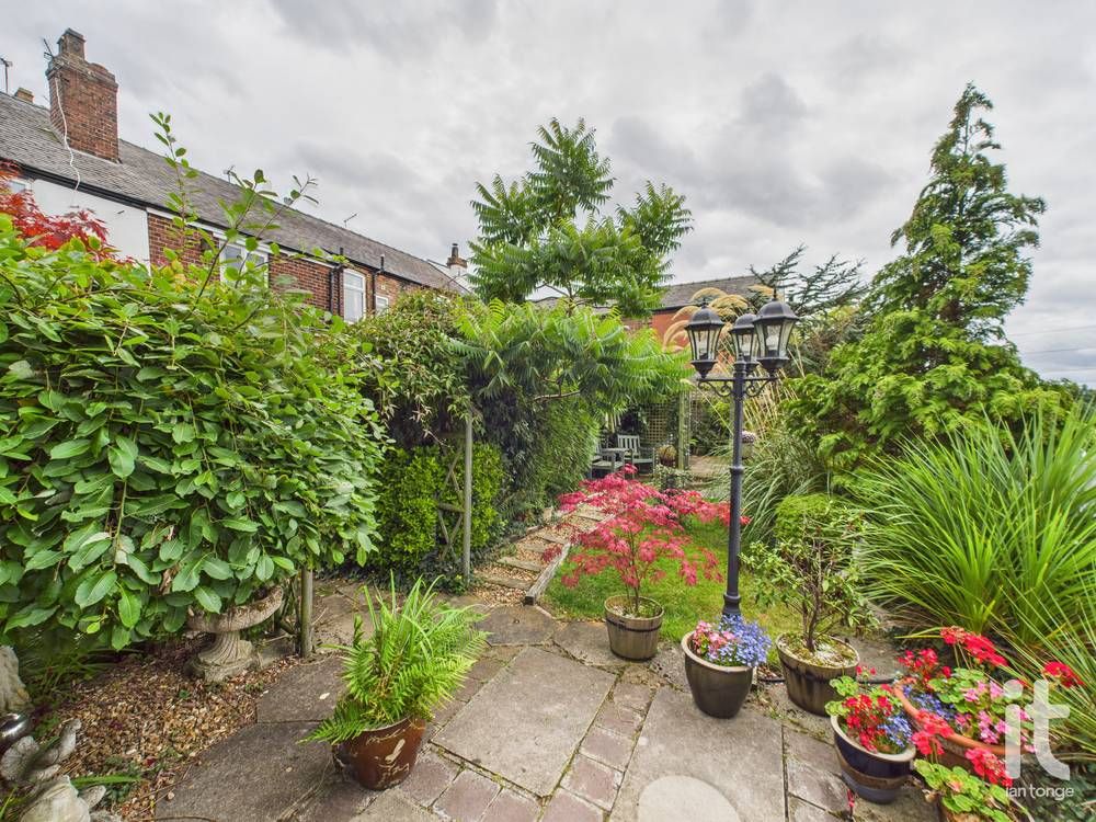 2 bedroom end terraced house Under Offer in Stockport - Photograph 24.