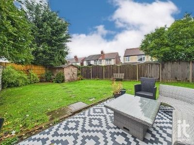4 bedroom semi-detached house SSTC in Stockport - Photograph 16.