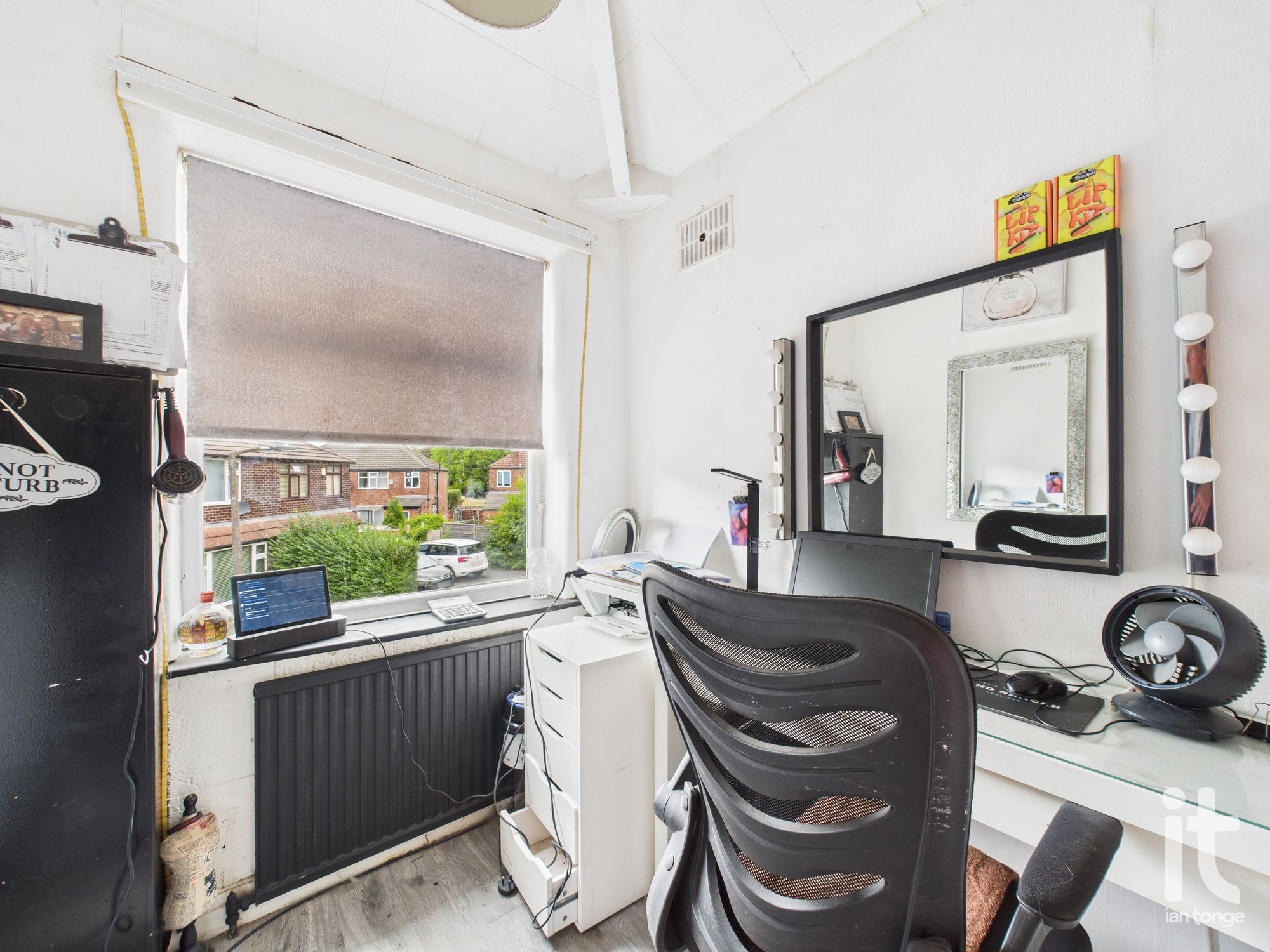 3 bedroom semi-detached house SSTC in Stockport - Photograph 13.