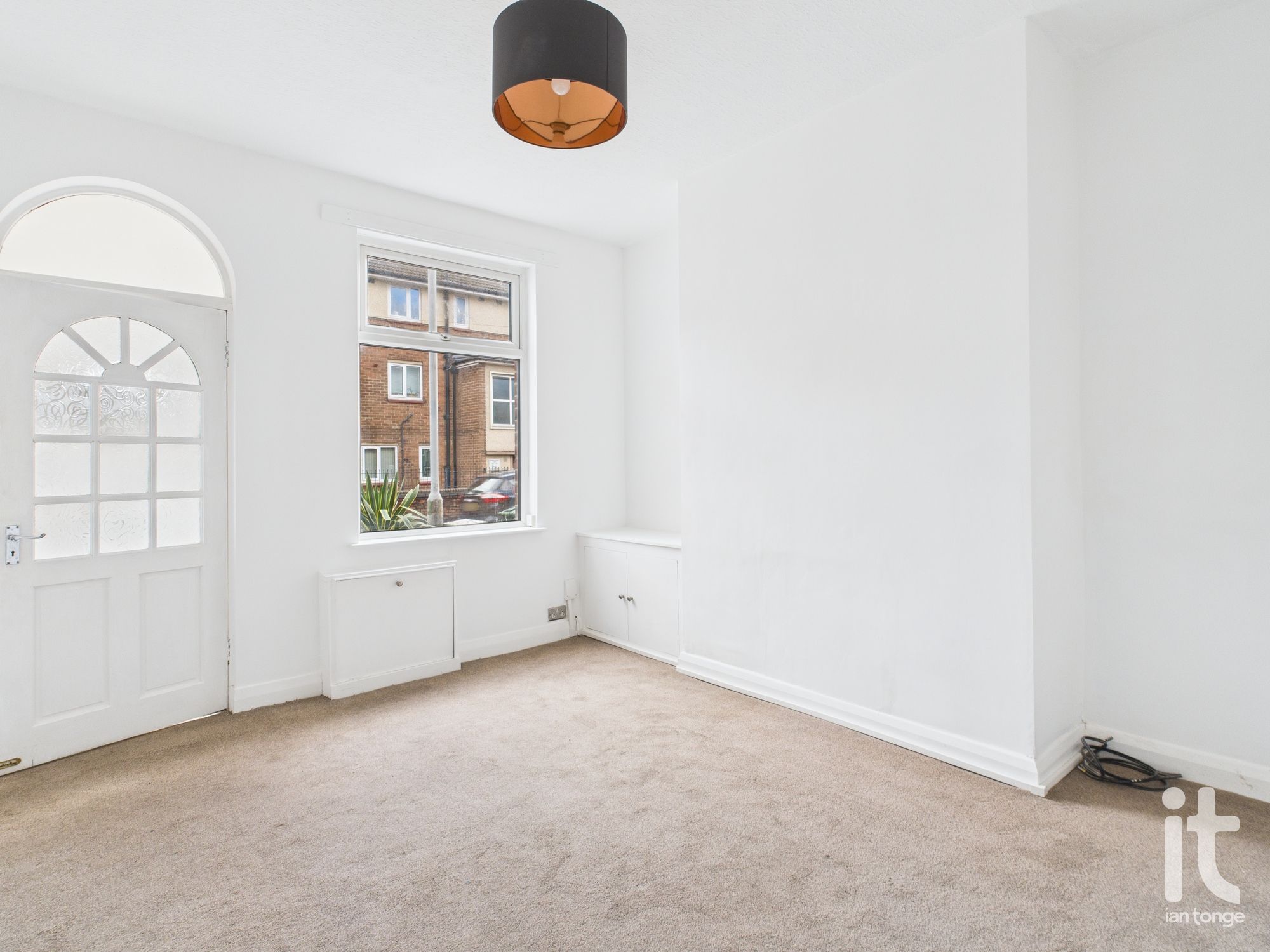 2 bedroom end terraced house For Sale in Stockport - Photograph 3.