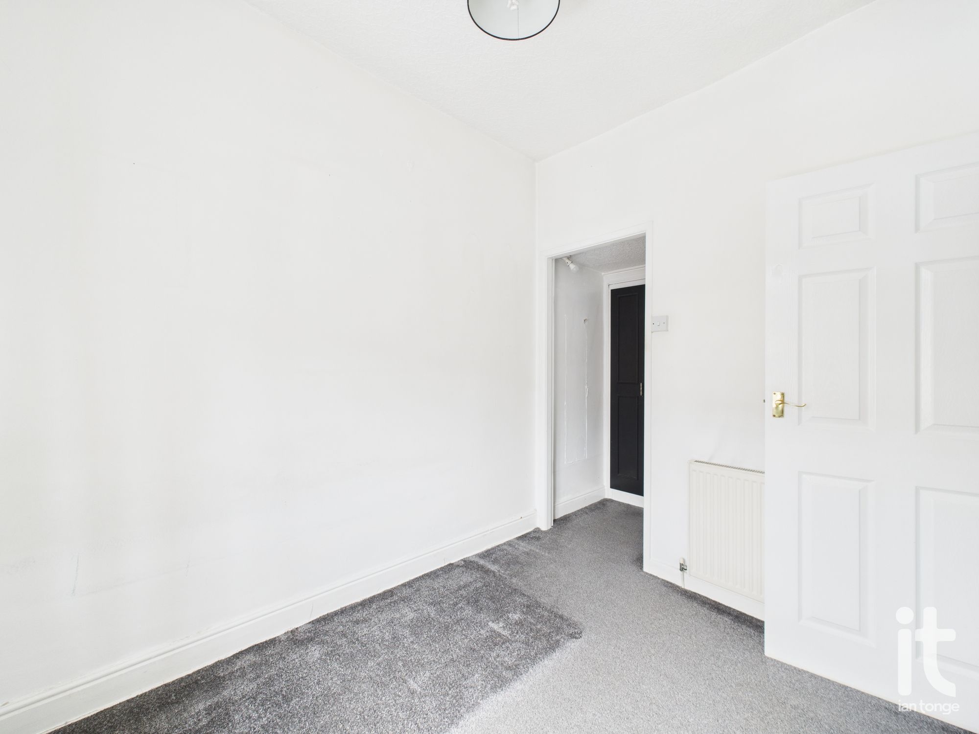 3 bedroom semi-detached house SSTC in Stockport - Photograph 10.