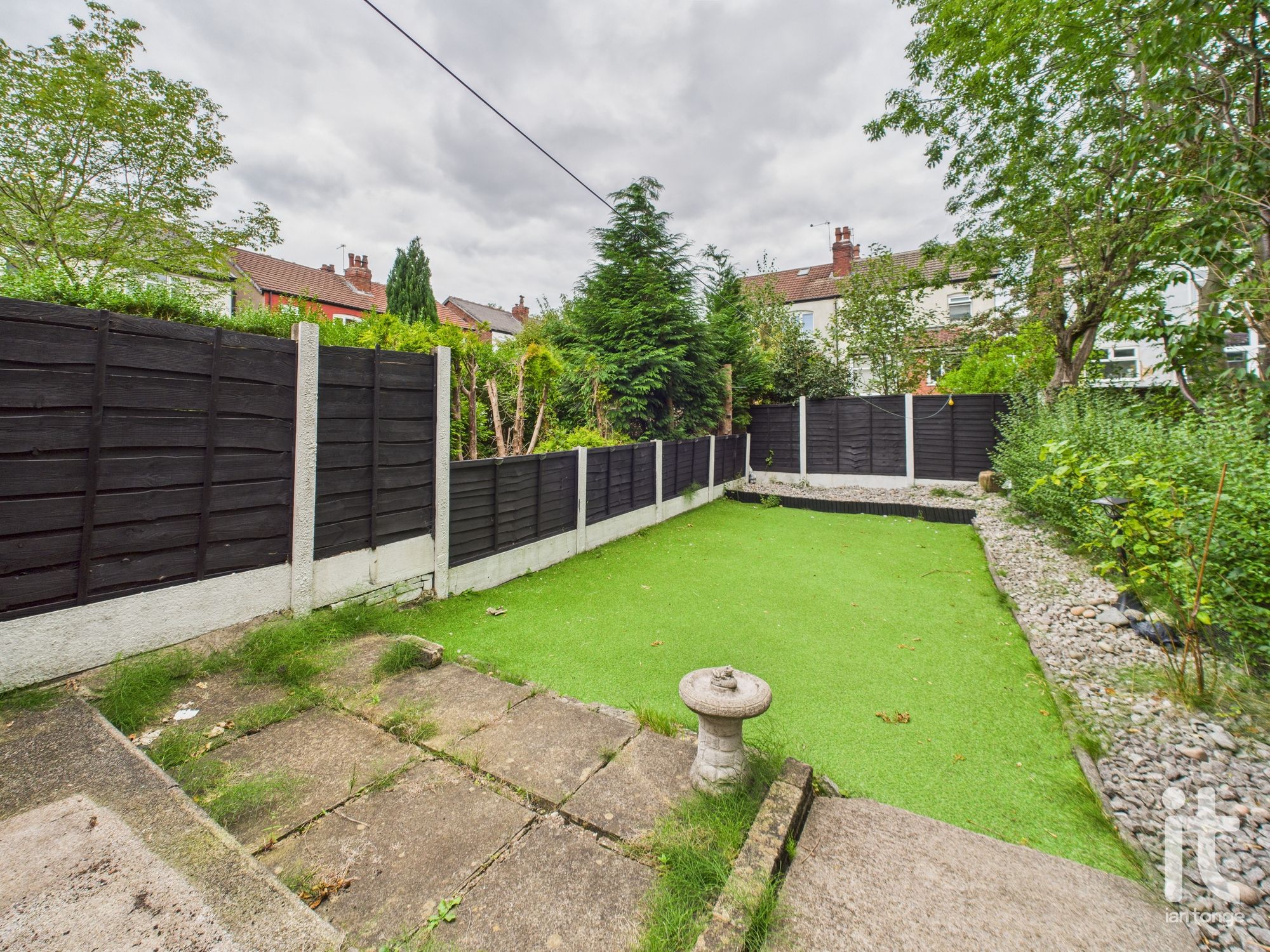 3 bedroom semi-detached house SSTC in Stockport - Photograph 3.