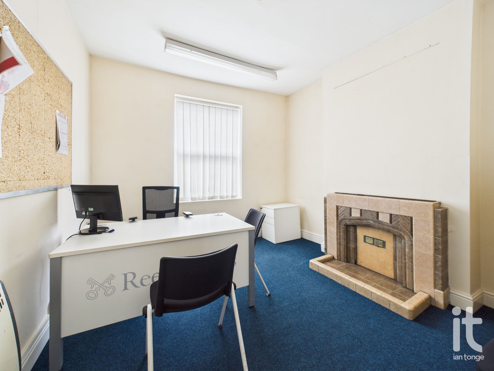 Office Under Offer in Stockport - Photograph 14.