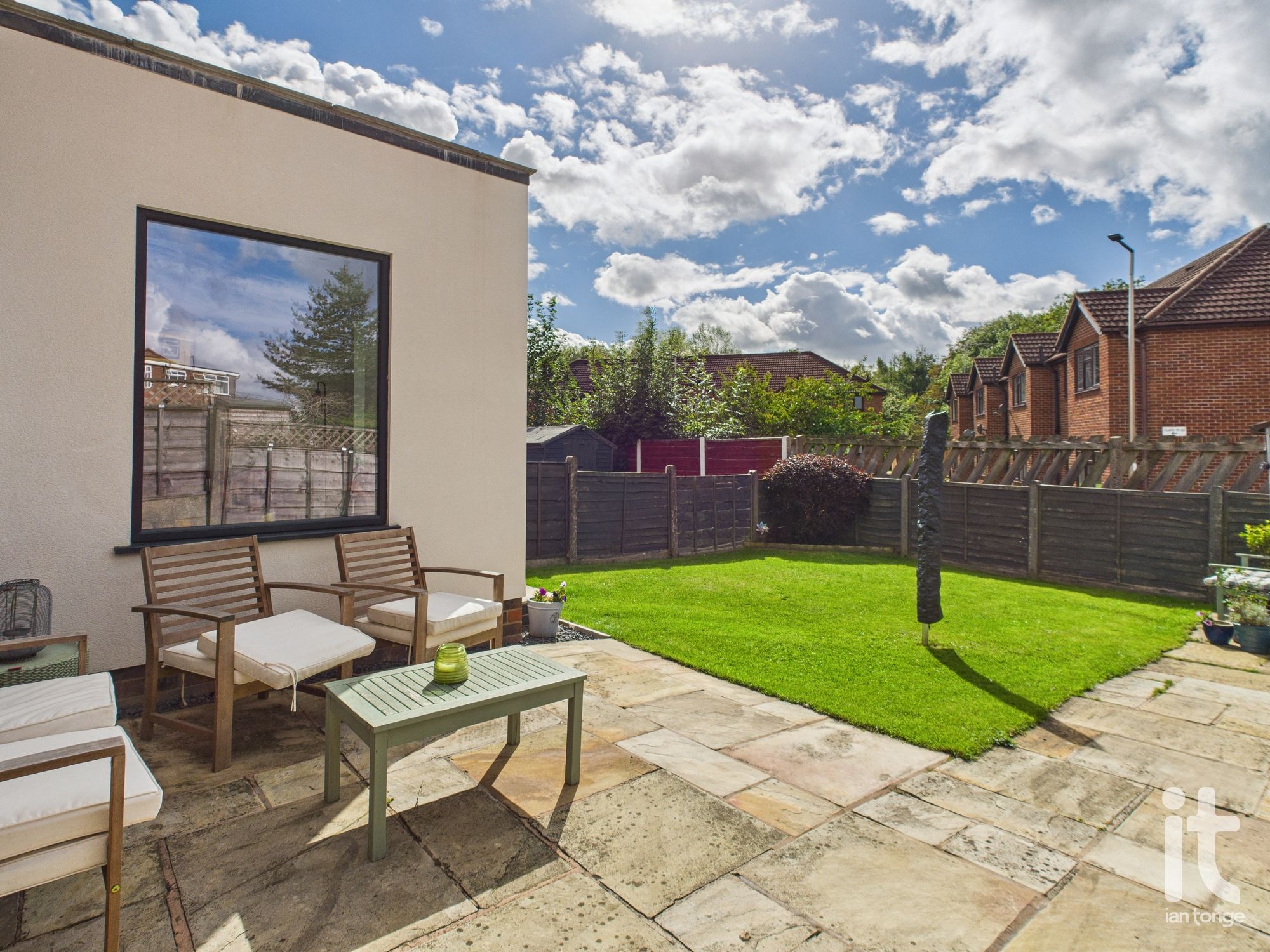 3 bedroom semi-detached house SSTC in Stockport - Photograph 22.