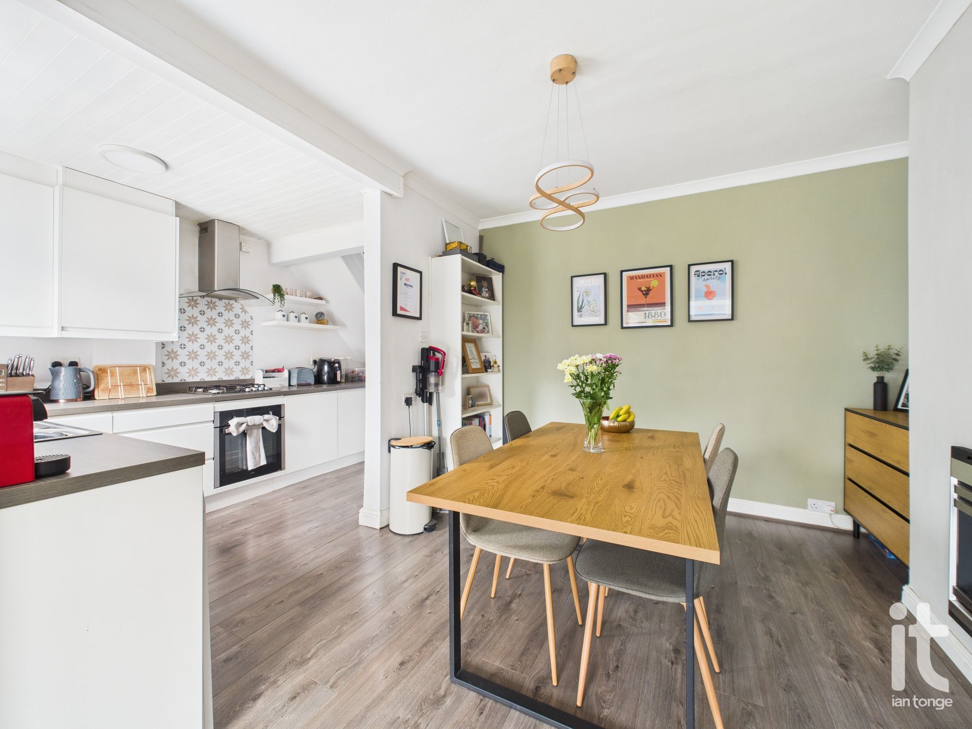 3 bedroom semi-detached house SSTC in Stockport - Photograph 3.