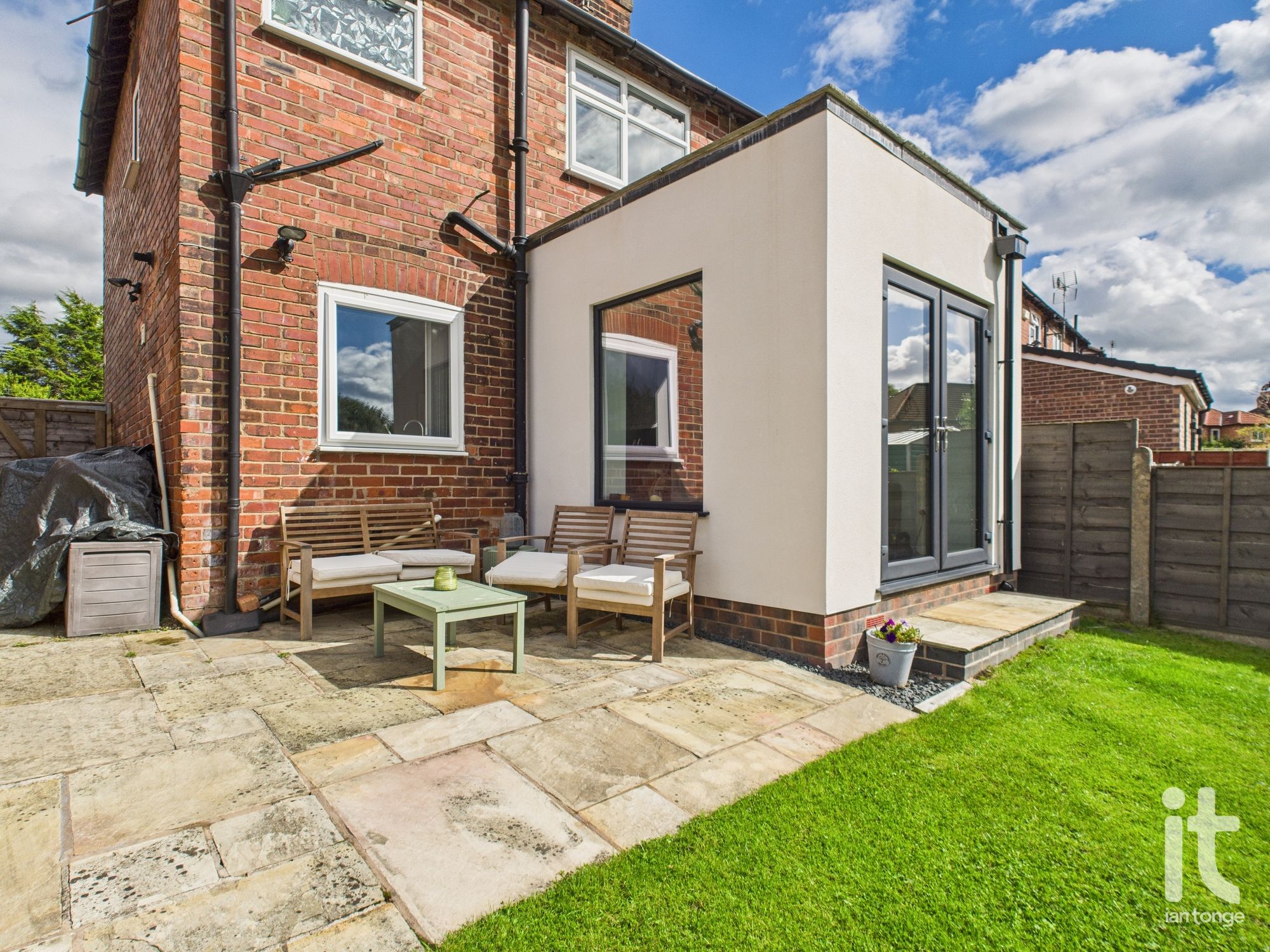 3 bedroom semi-detached house SSTC in Stockport - Photograph 24.