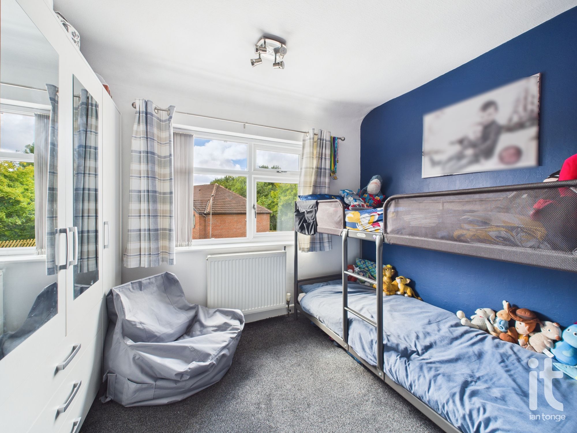 3 bedroom semi-detached house SSTC in Stockport - Photograph 17.