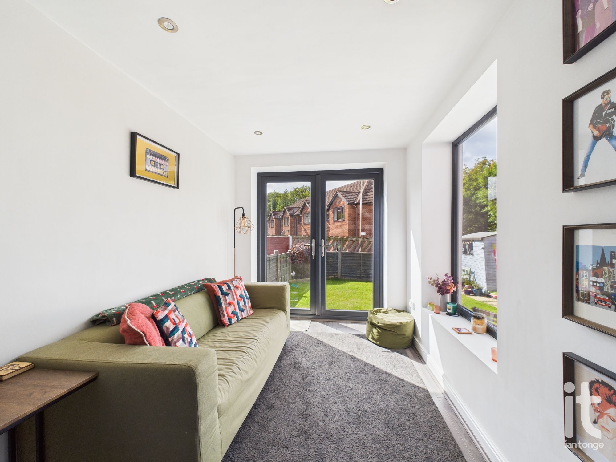 3 bedroom semi-detached house SSTC in Stockport - Photograph 12.