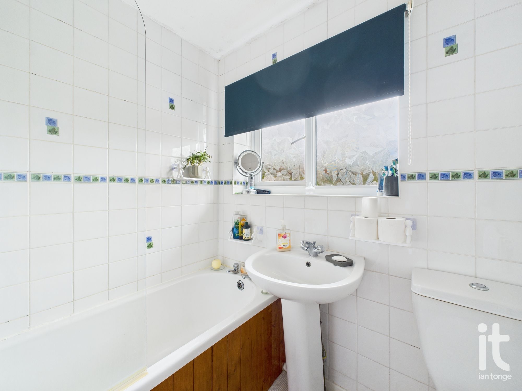 3 bedroom semi-detached house SSTC in Stockport - Photograph 12.