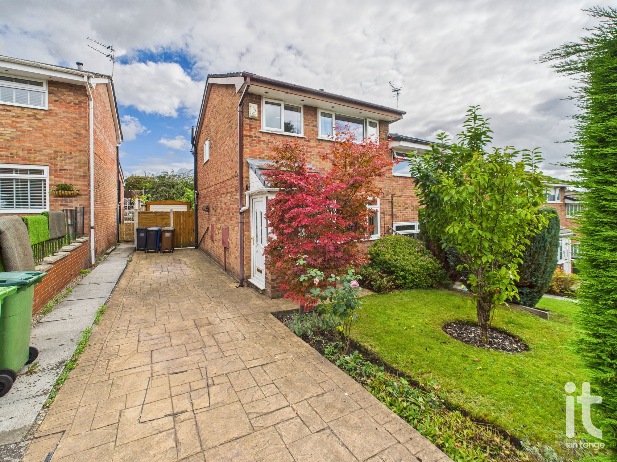 3 bedroom semi-detached house SSTC in Stockport - Photograph 1.