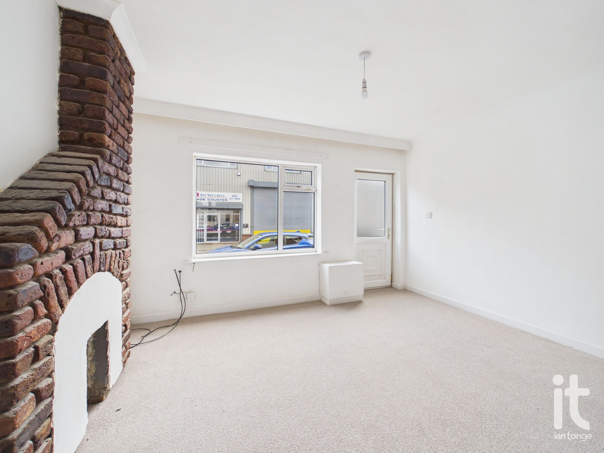 2 bedroom mid terraced house SSTC in Stockport - Photograph 5.