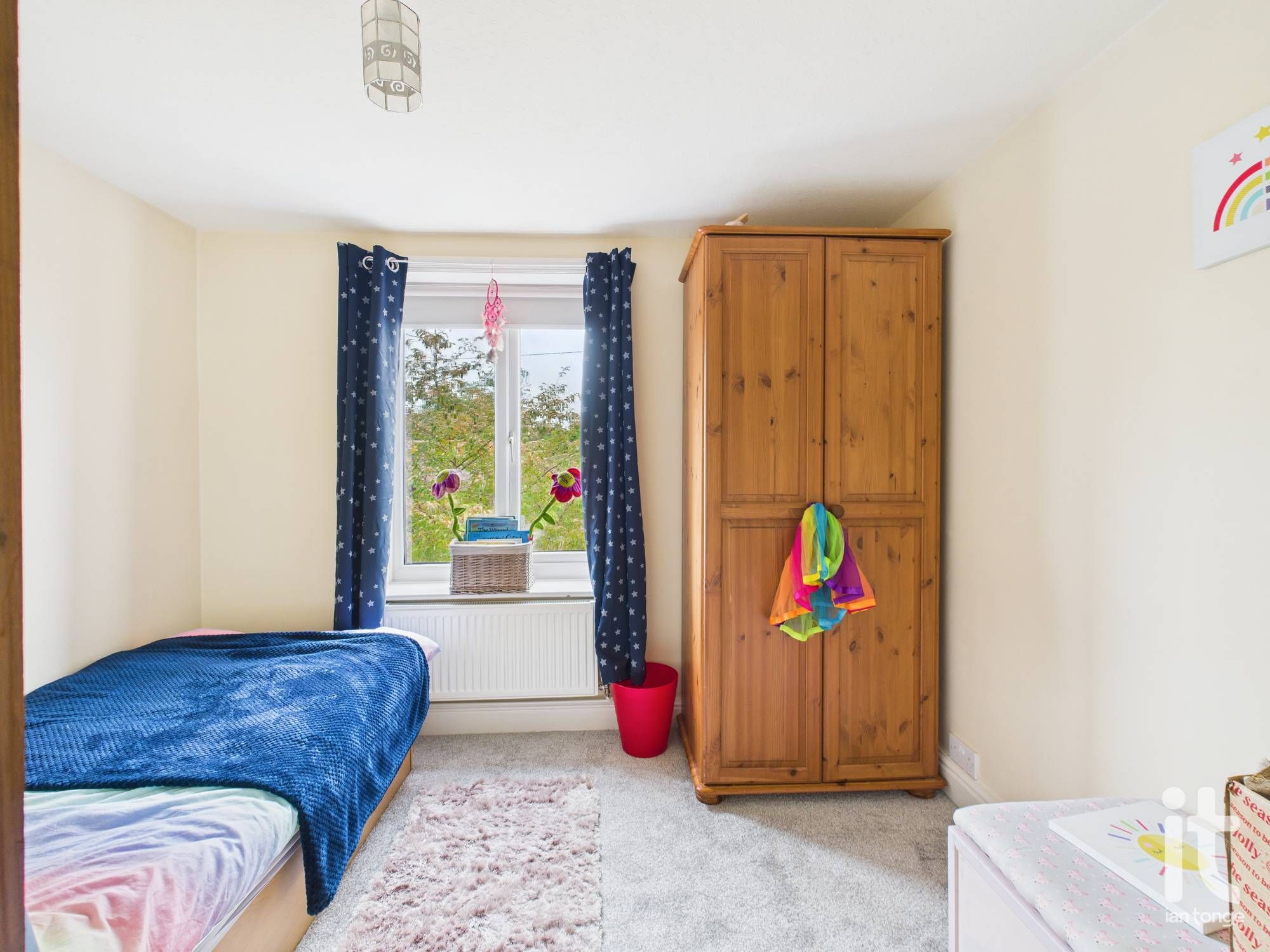 4 bedroom semi-detached house For Sale in Stockport - Photograph 15.