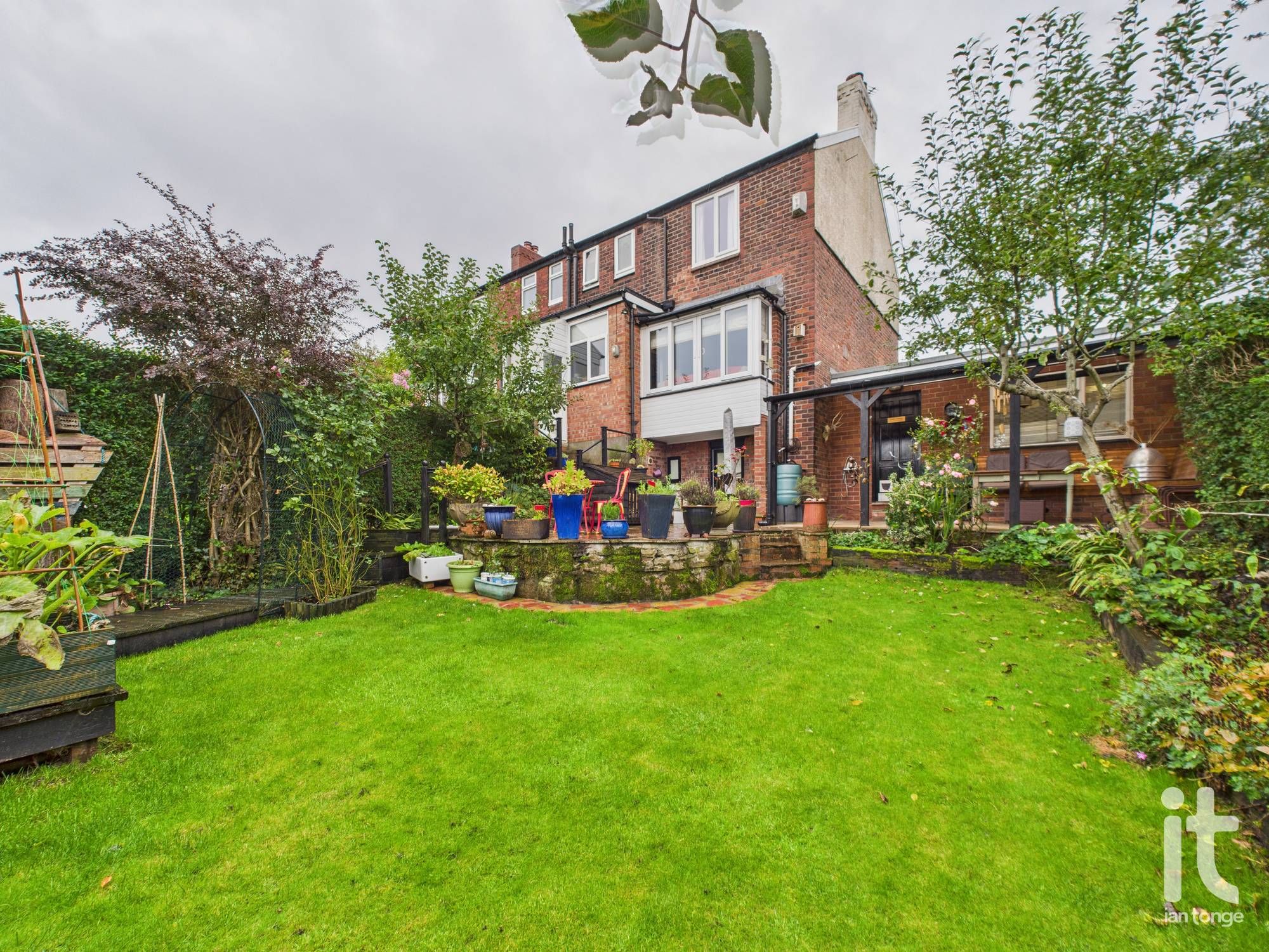 4 bedroom semi-detached house For Sale in Stockport - Photograph 24.