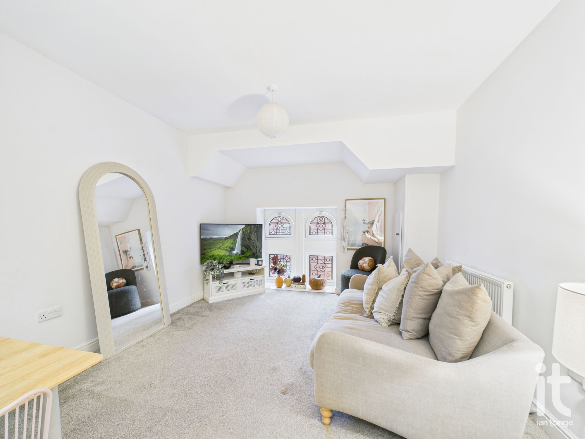 2 bedroom apartment flat/apartment Under Offer in Stockport - Photograph 15.