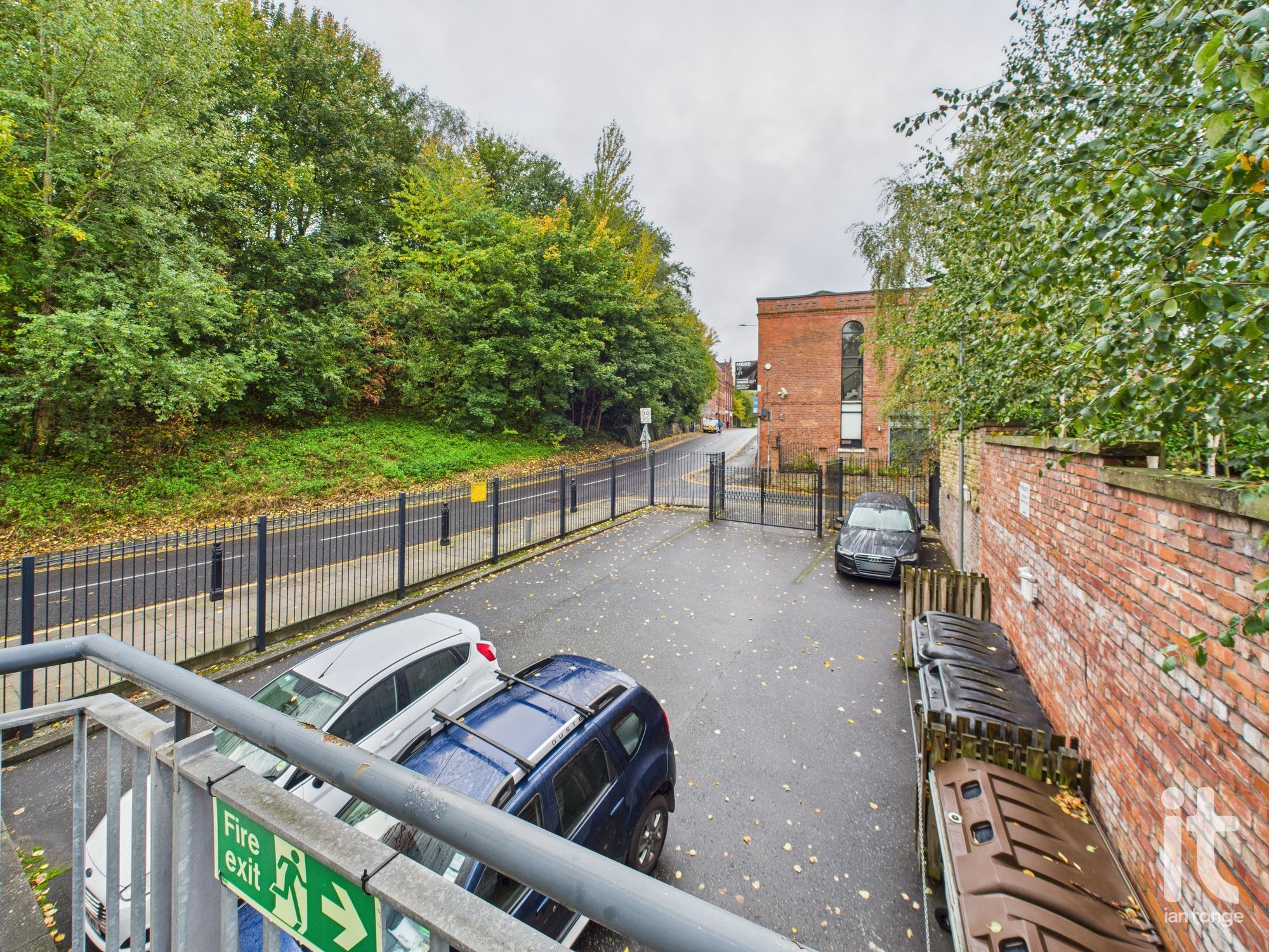 2 bedroom apartment flat/apartment Under Offer in Stockport - Photograph 22.