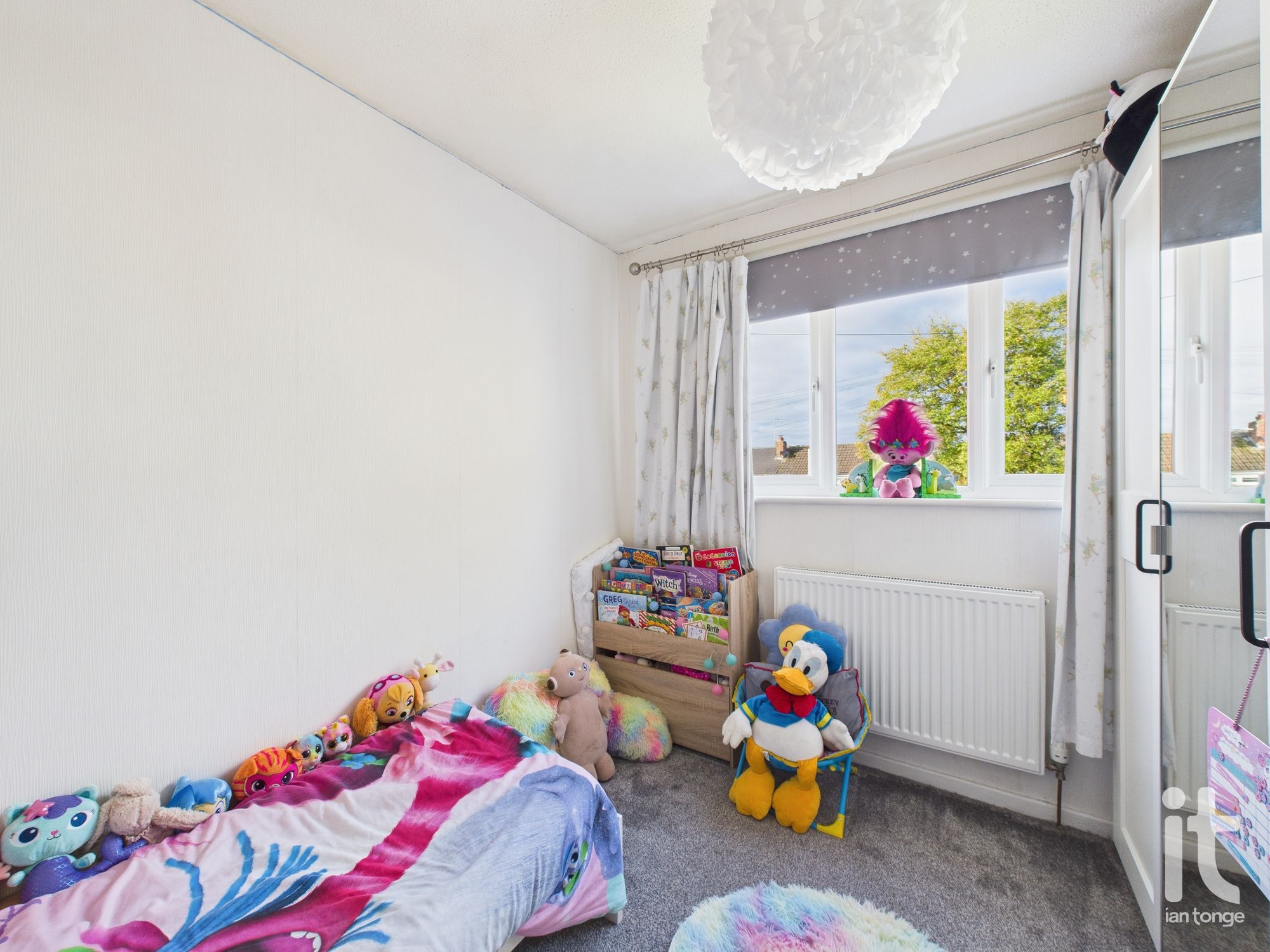 3 bedroom detached house Under Offer in Stockport - Photograph 20.