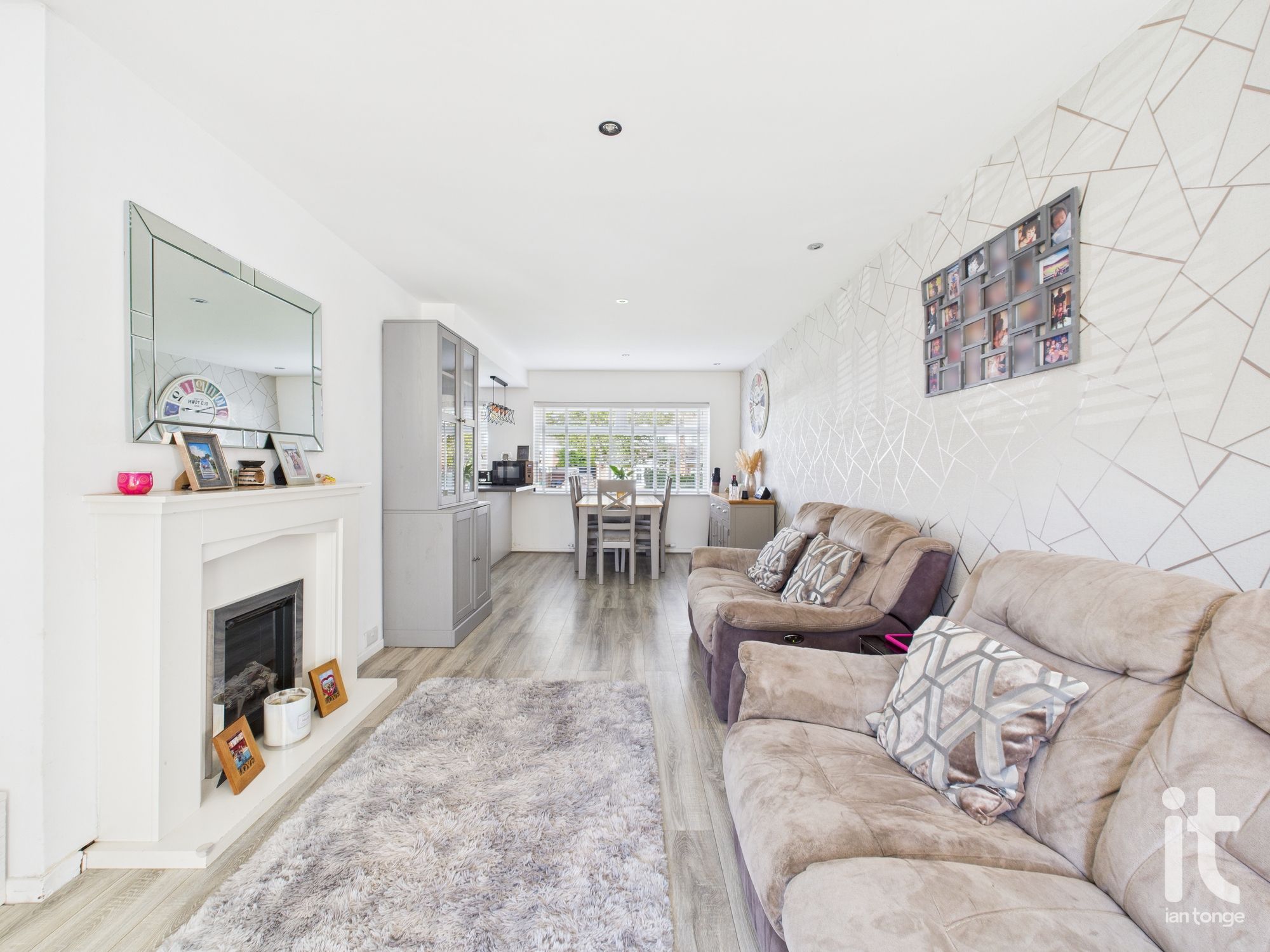 3 bedroom detached house Under Offer in Stockport - Photograph 14.