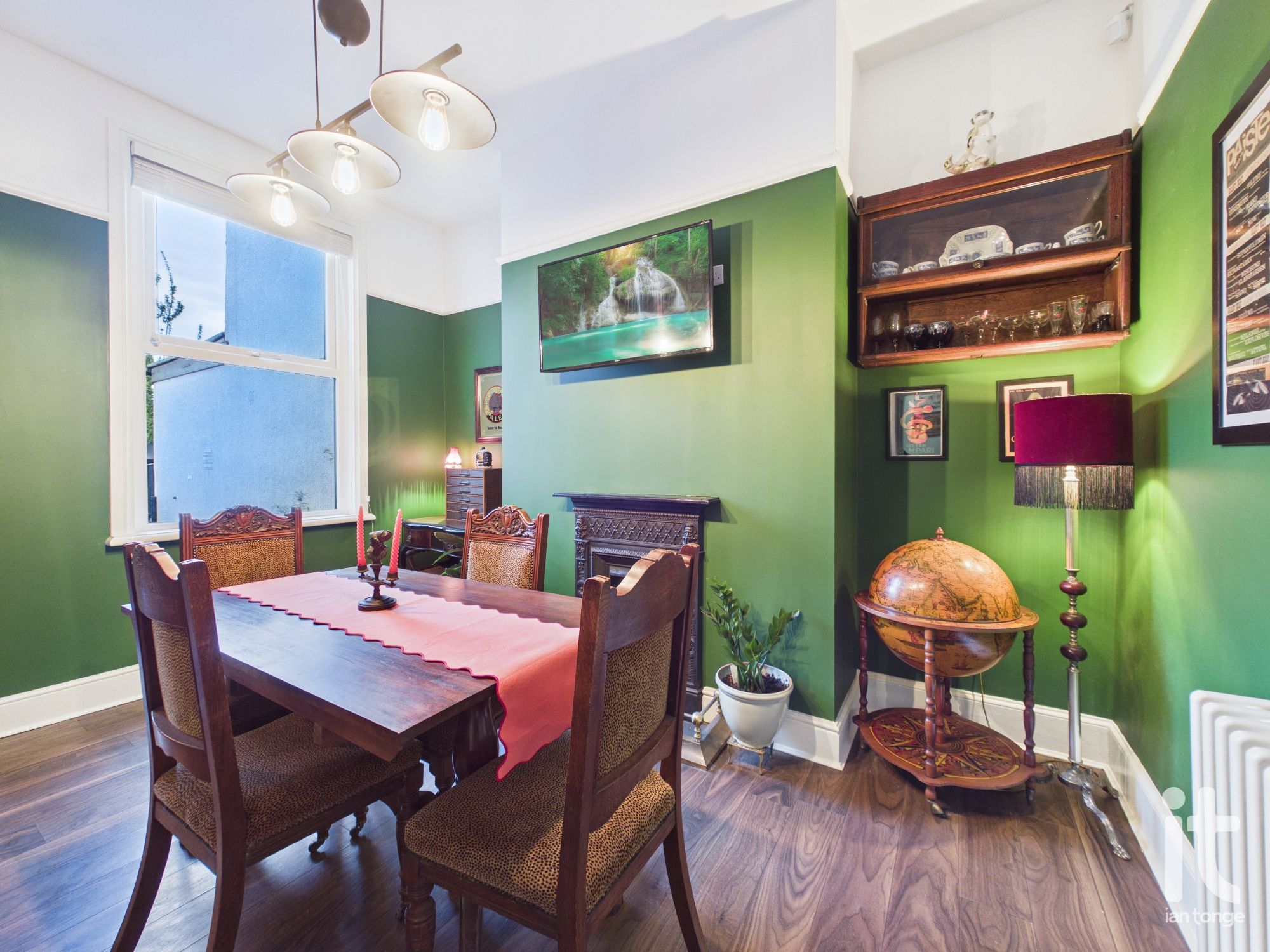 2 bedroom mid terraced house For Sale in Stockport - Photograph 17.