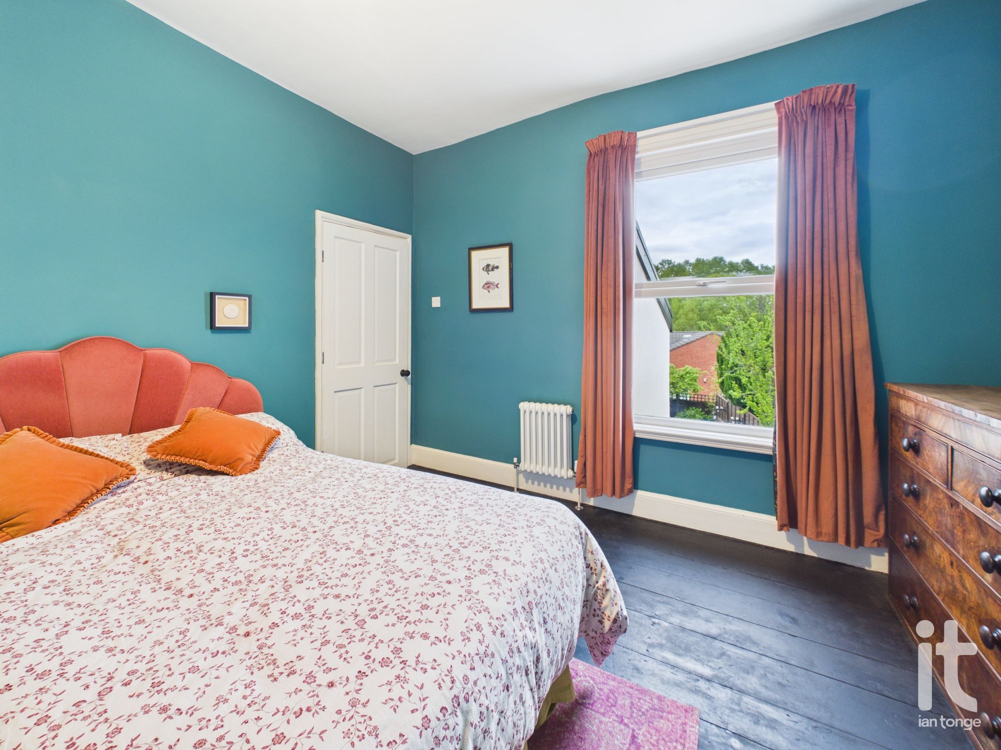 2 bedroom mid terraced house For Sale in Stockport - Photograph 30.